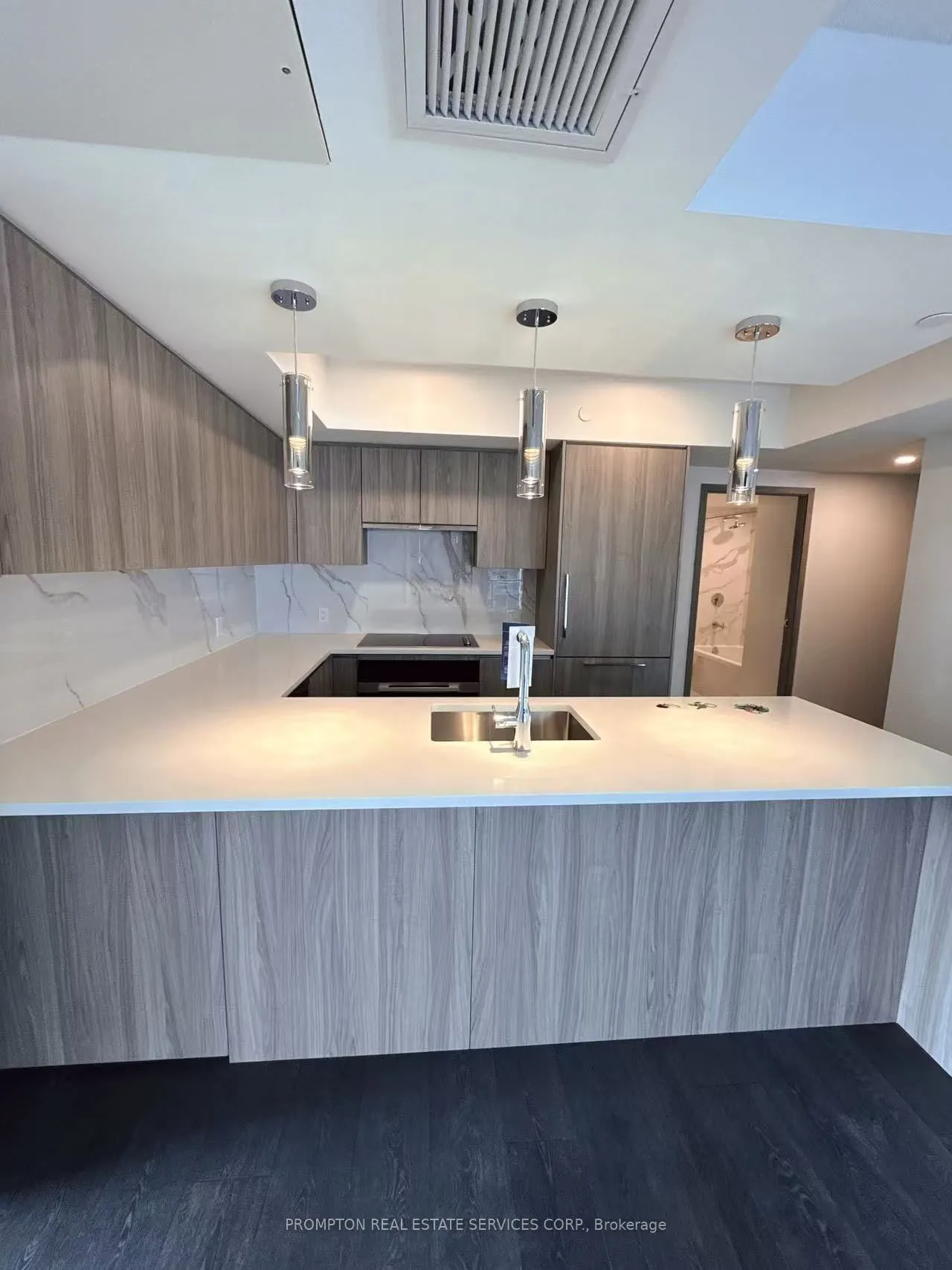 1 CONCORD CITYPLACE Way, #2805