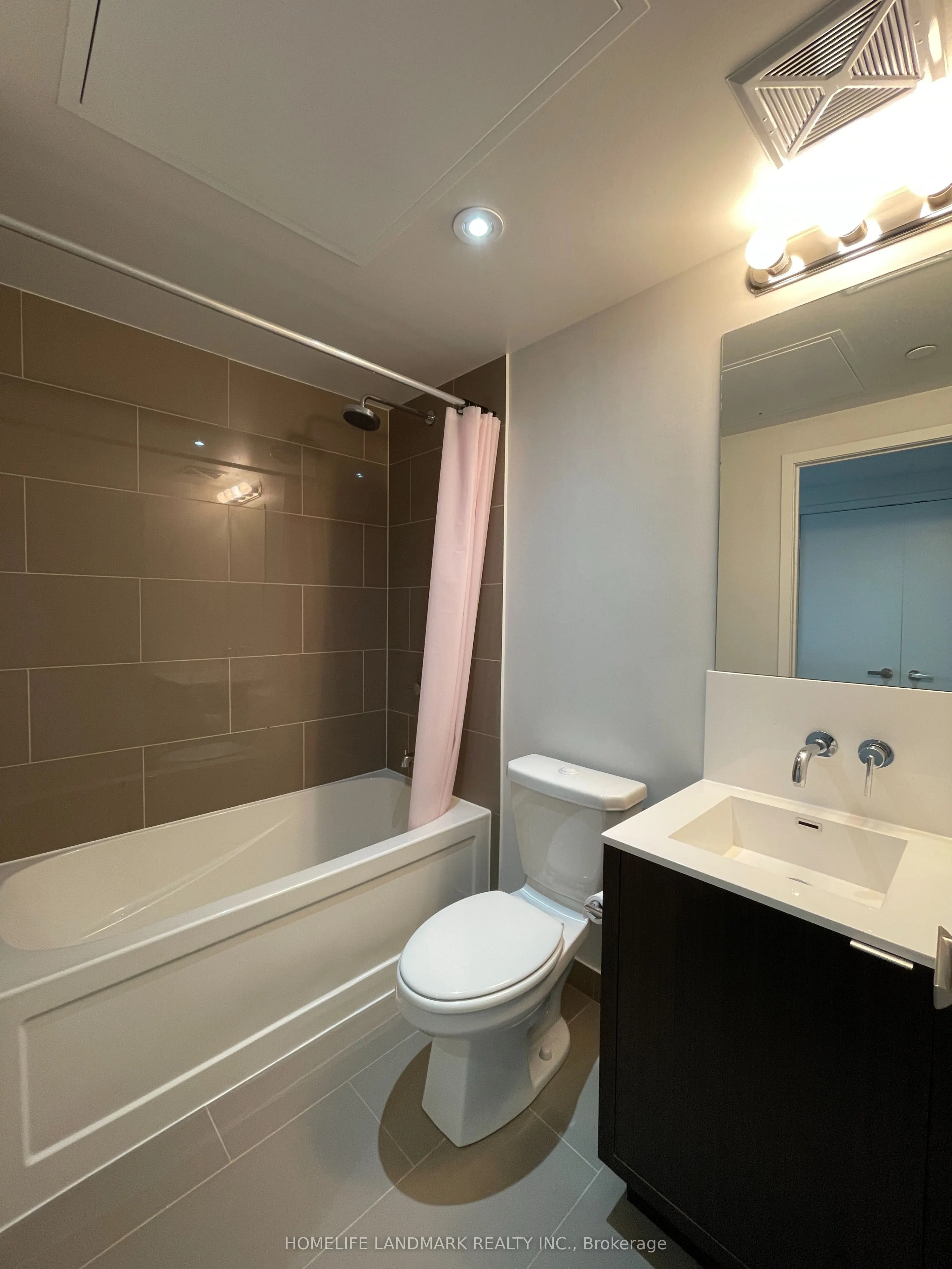 100 Harbour Street, #4708