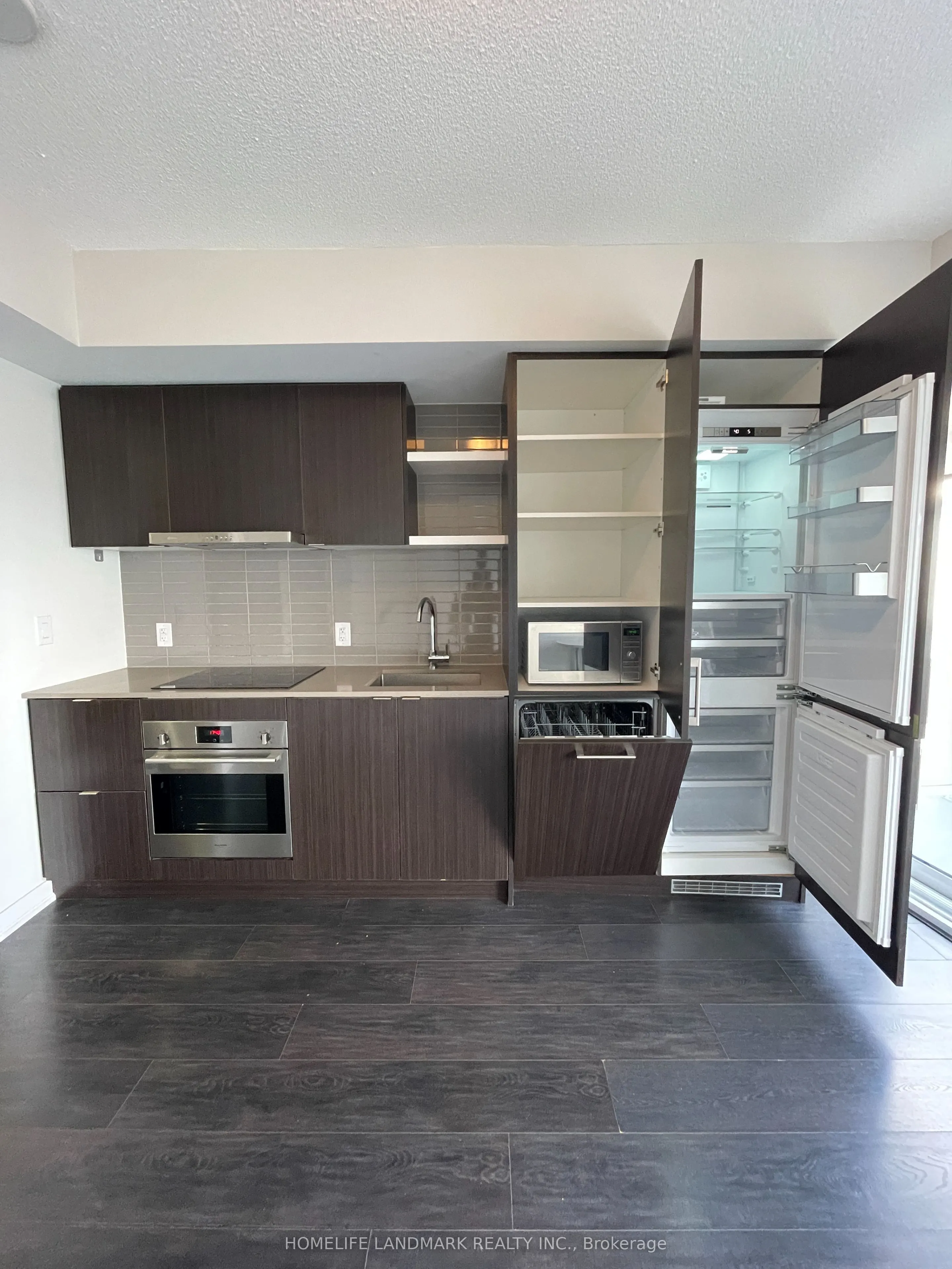 100 Harbour Street, #4708