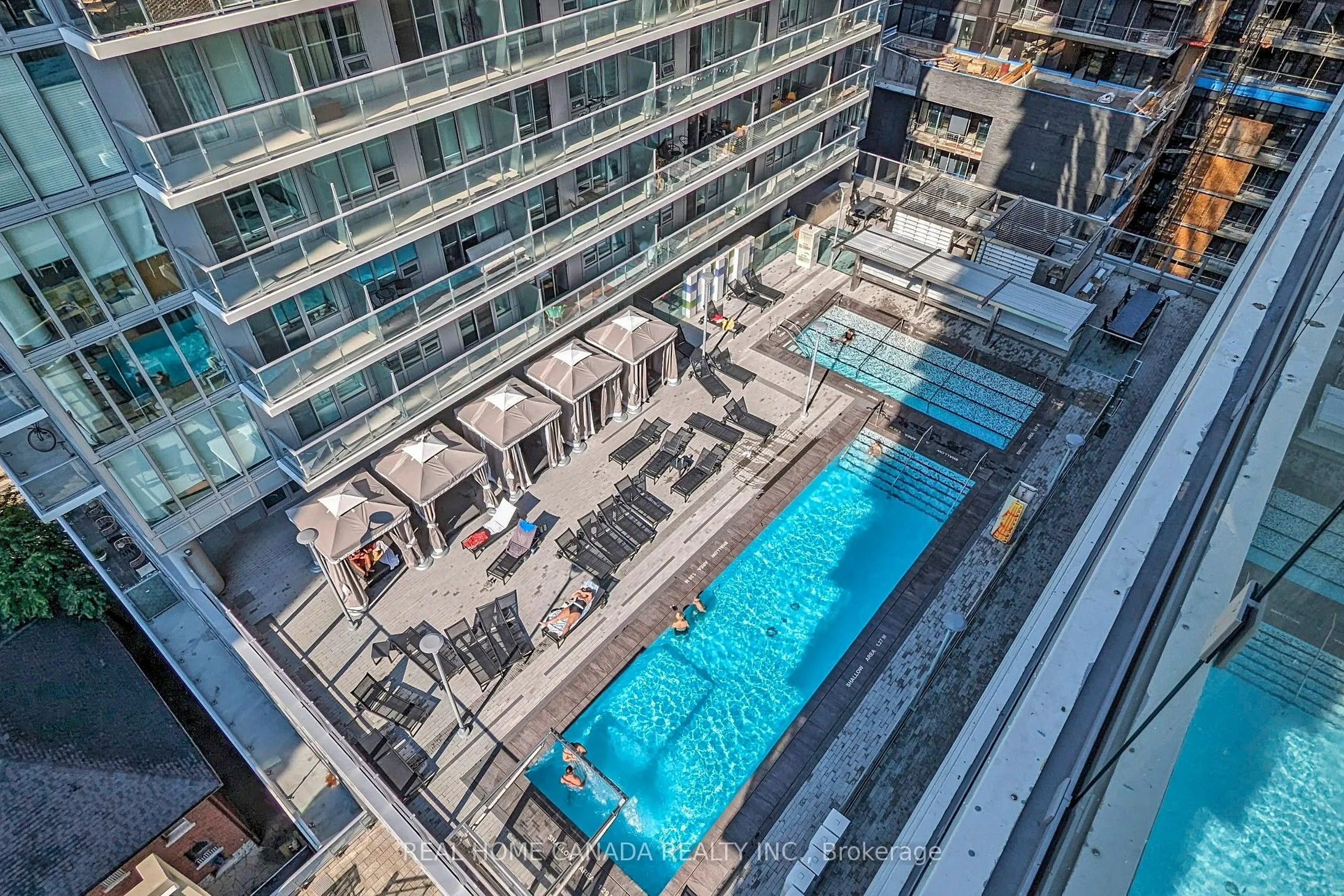 195 Redpath Avenue, #2607