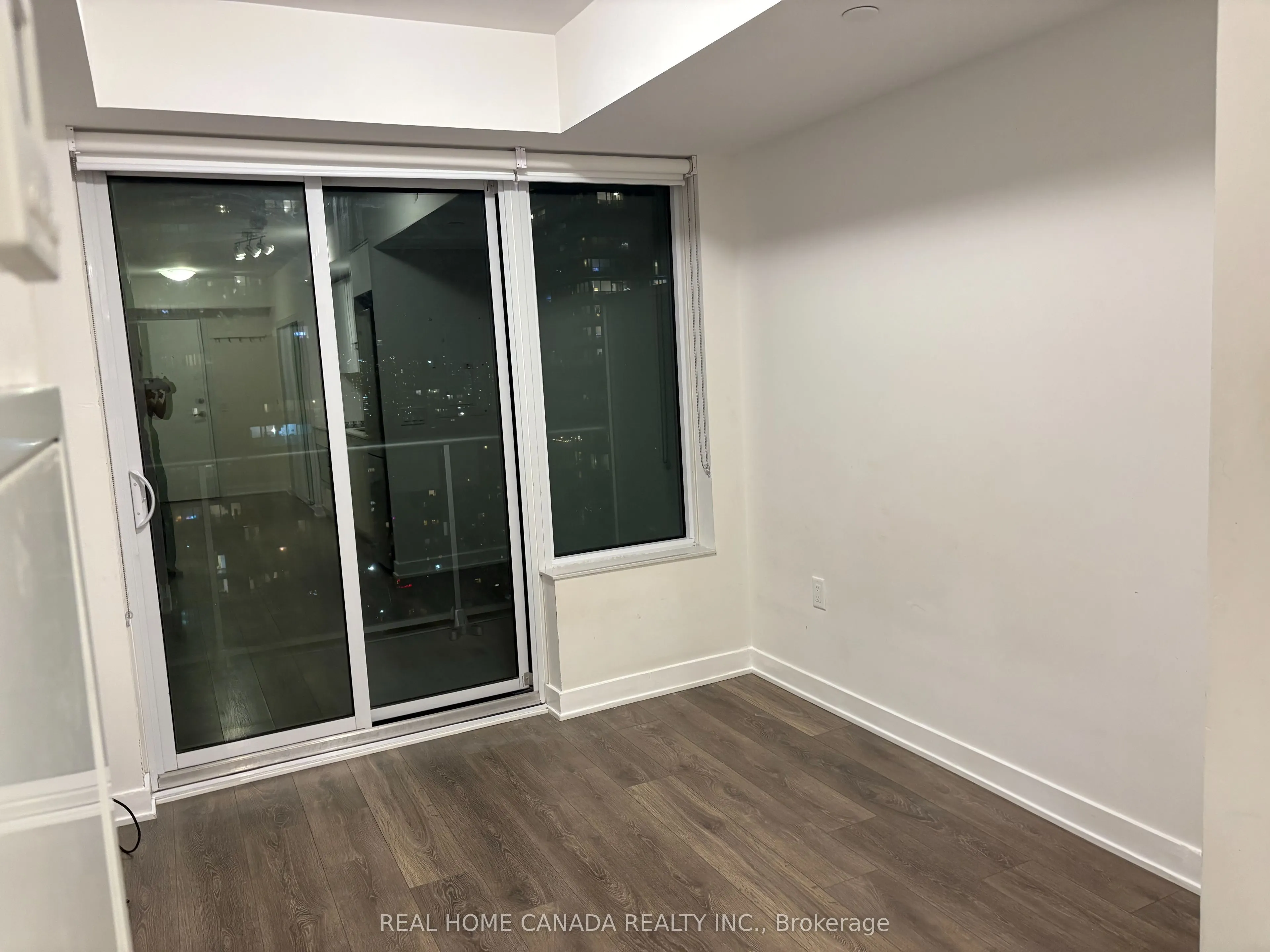 195 Redpath Avenue, #2607