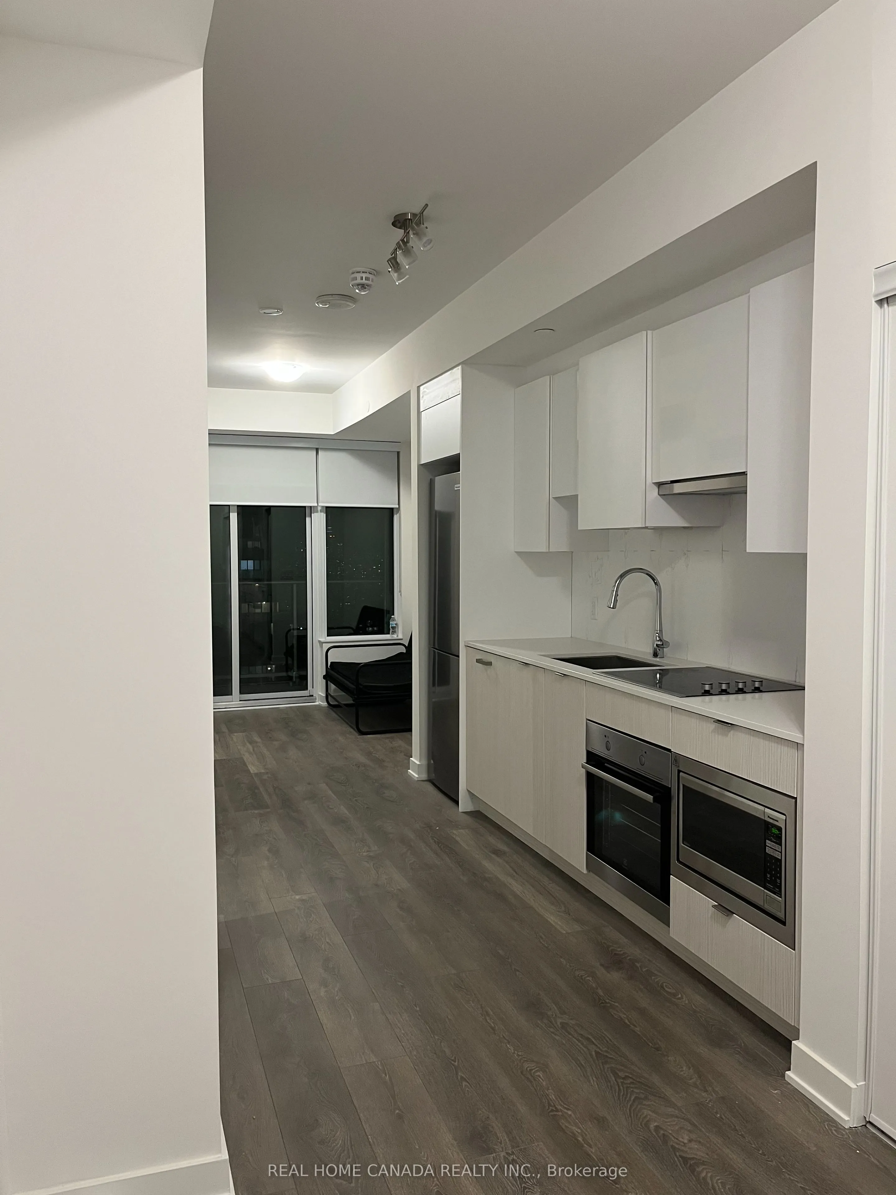 195 Redpath Avenue, #2607