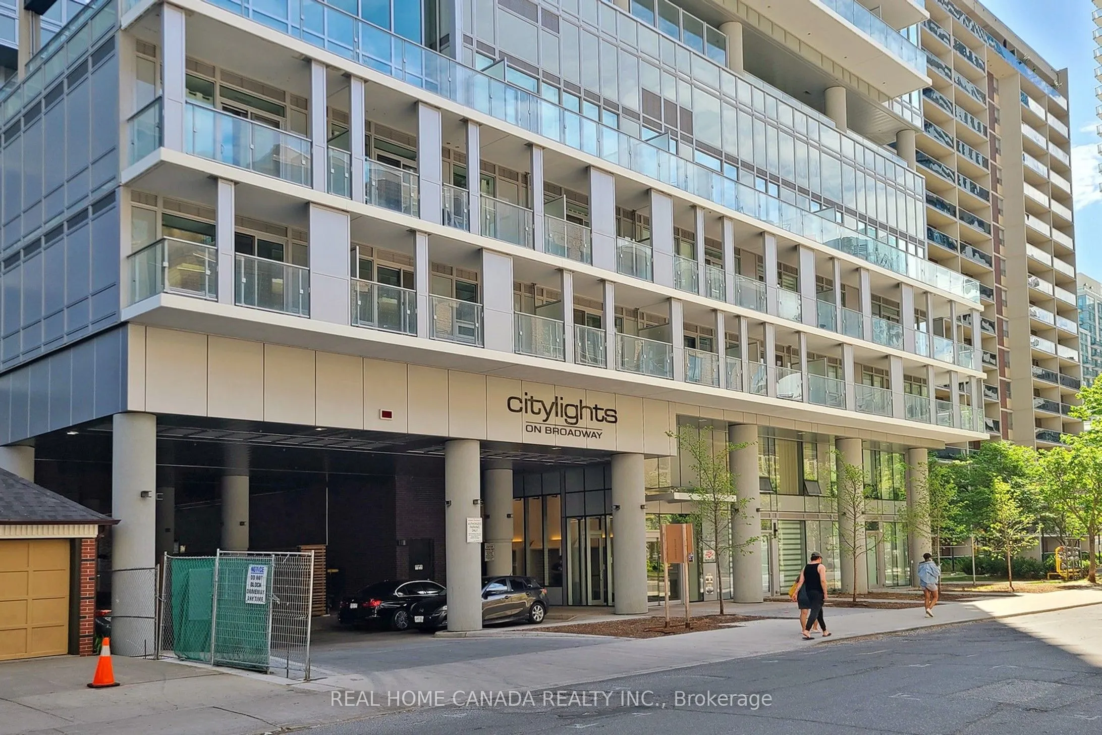 195 Redpath Avenue, #2607