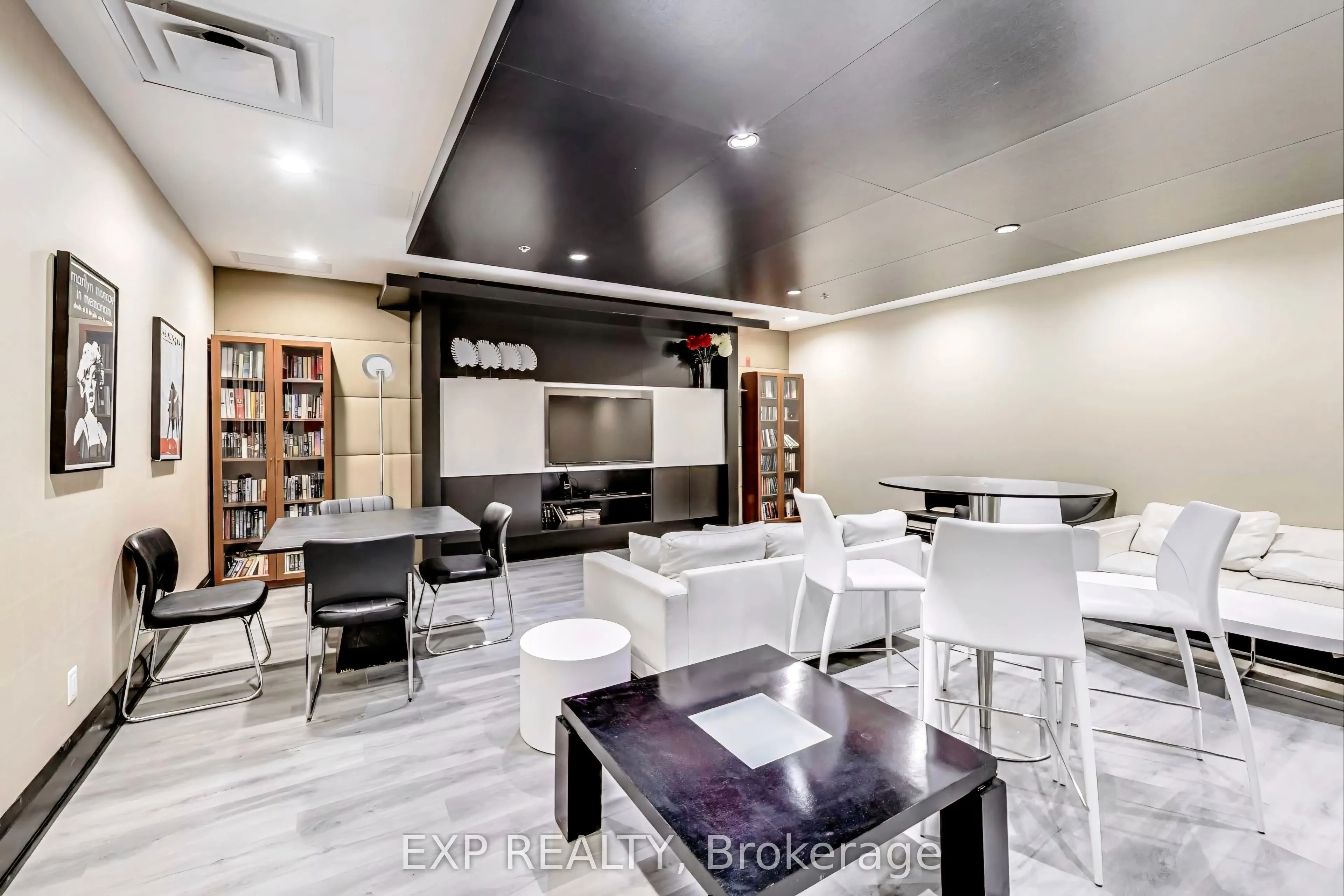 120 Dallimore Circle, #723