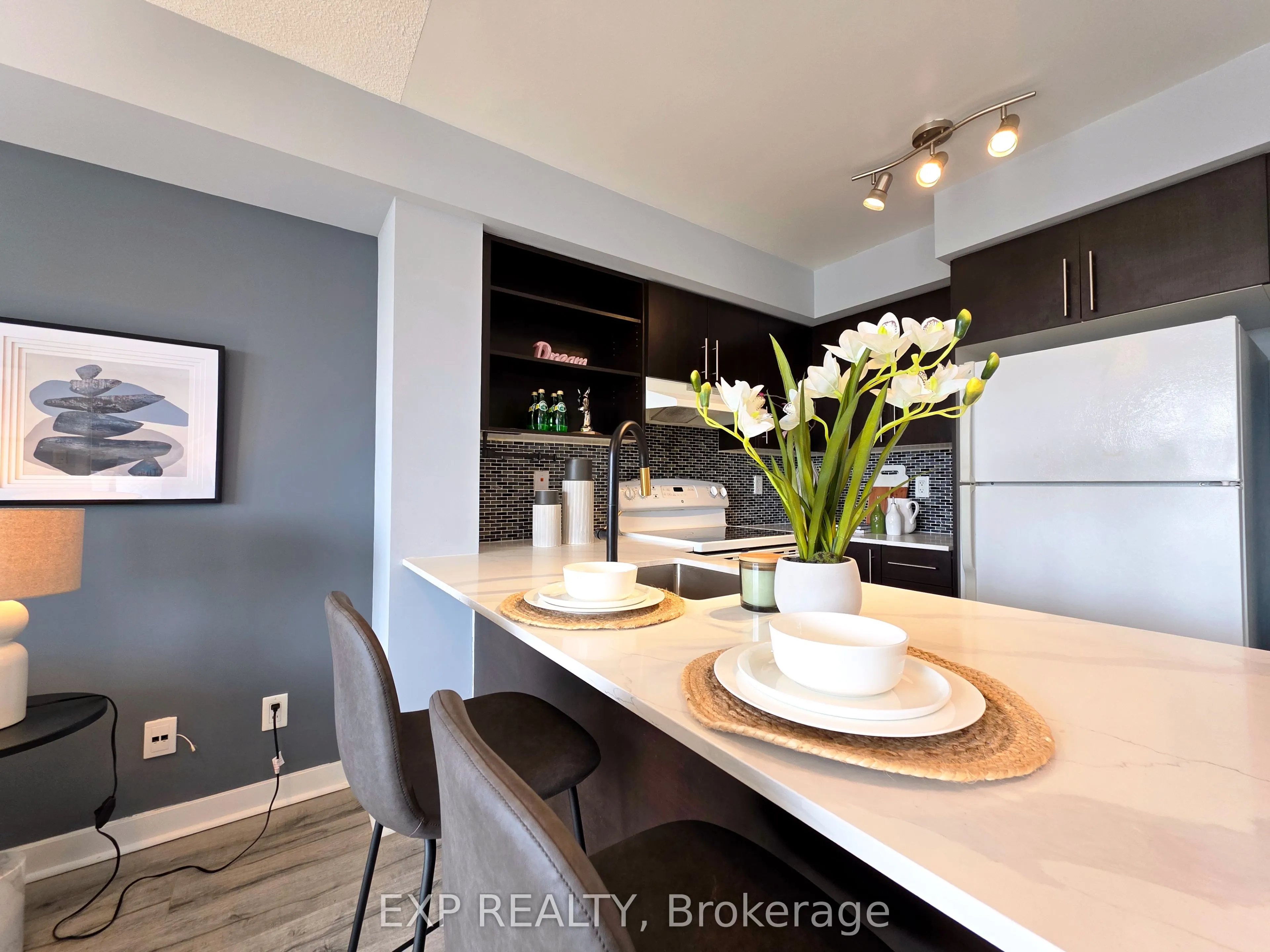 120 Dallimore Circle, #723