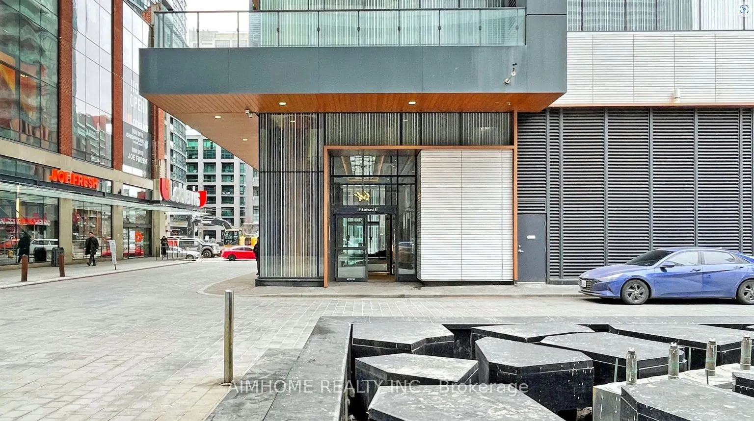 19 Bathurst Street, #1102
