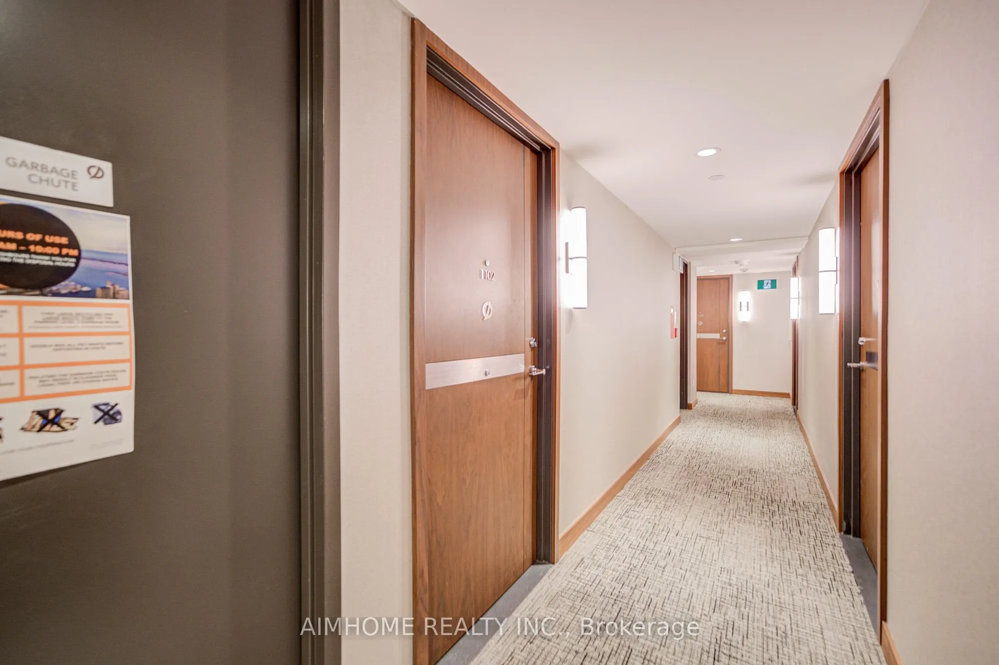 19 Bathurst Street, #1102