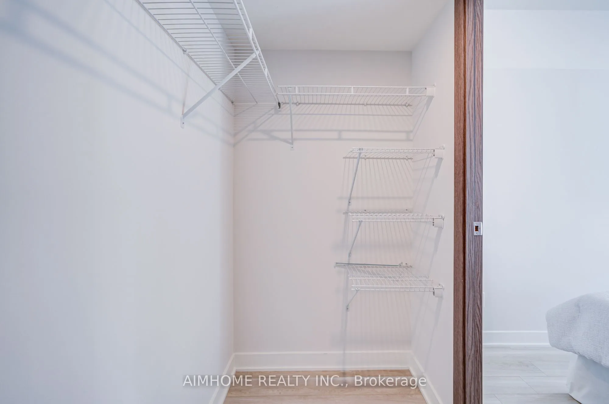 19 Bathurst Street, #1102