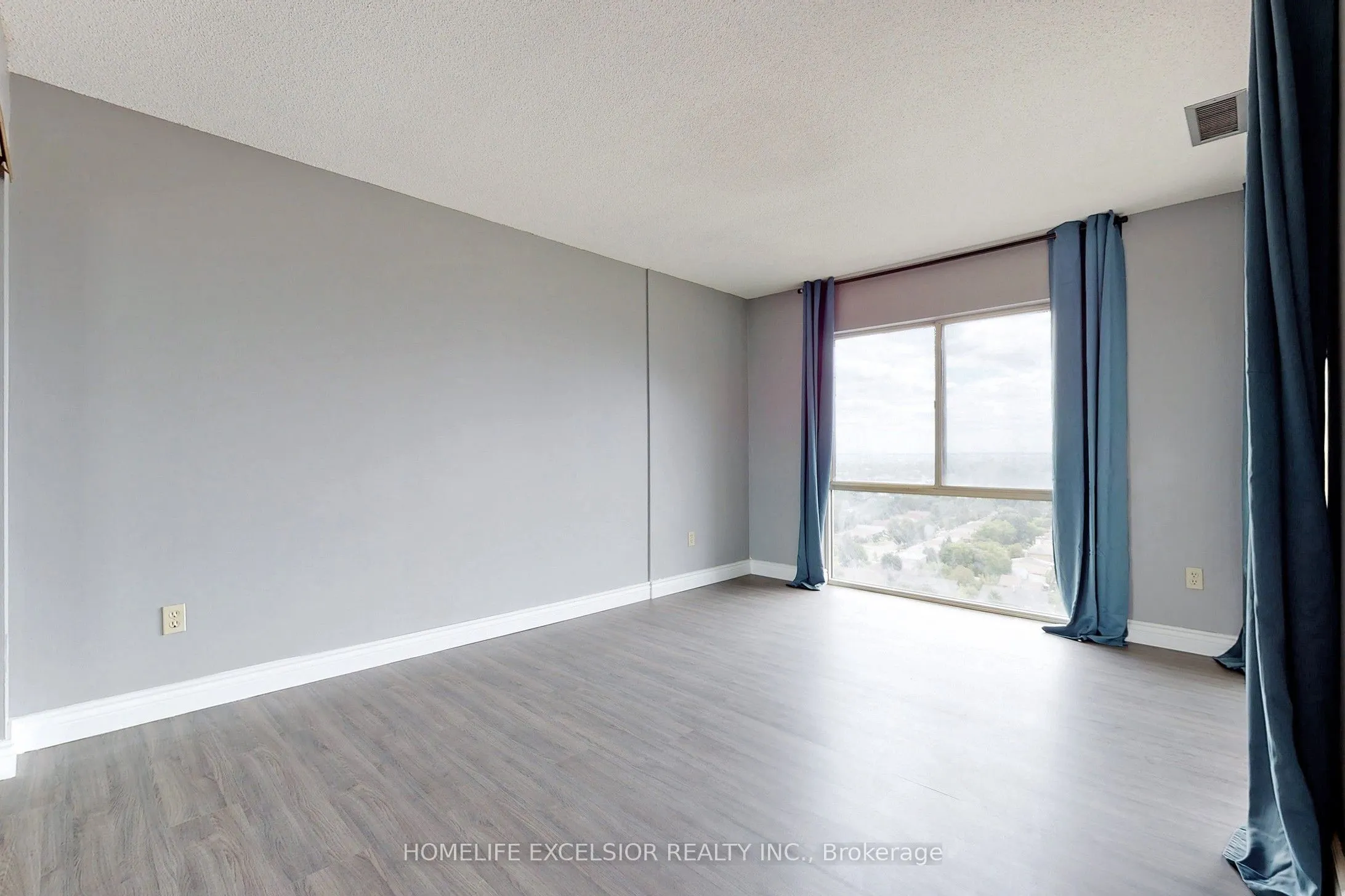5460 Yonge Street, #1801