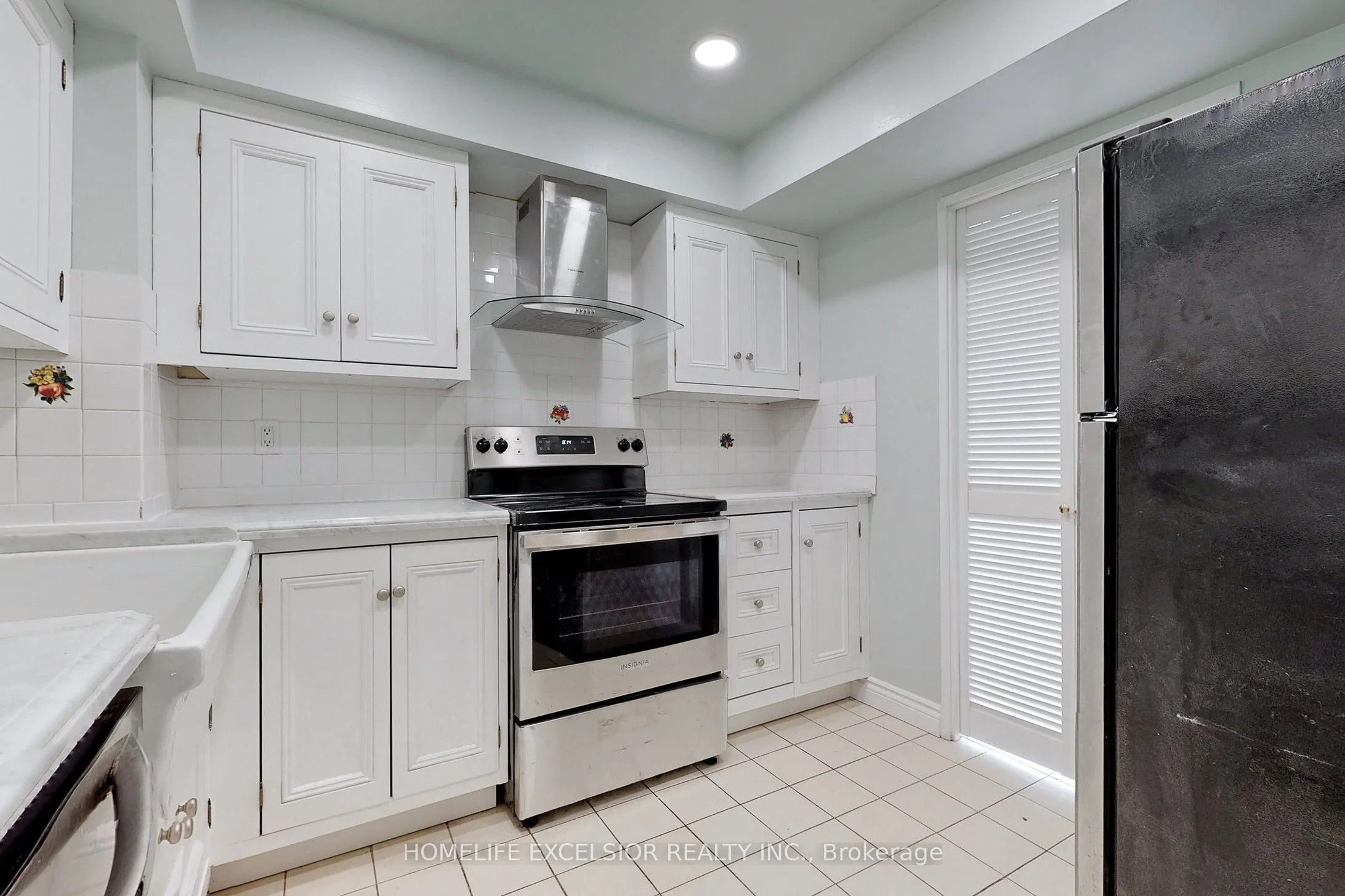 5460 Yonge Street, #1801