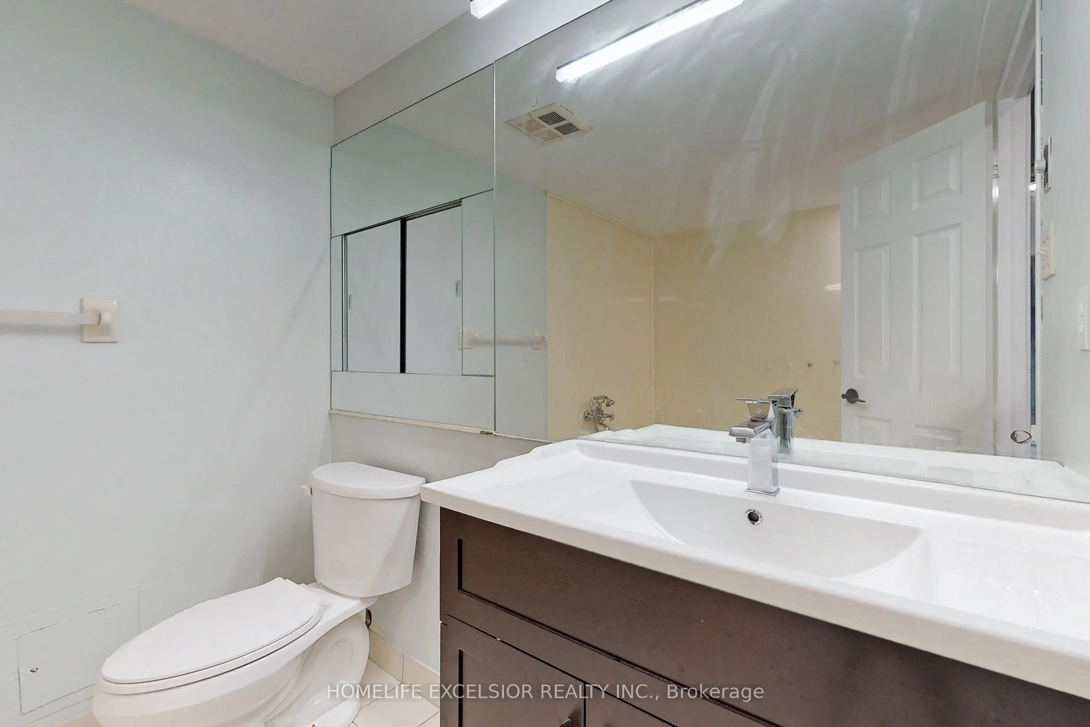 5460 Yonge Street, #1801