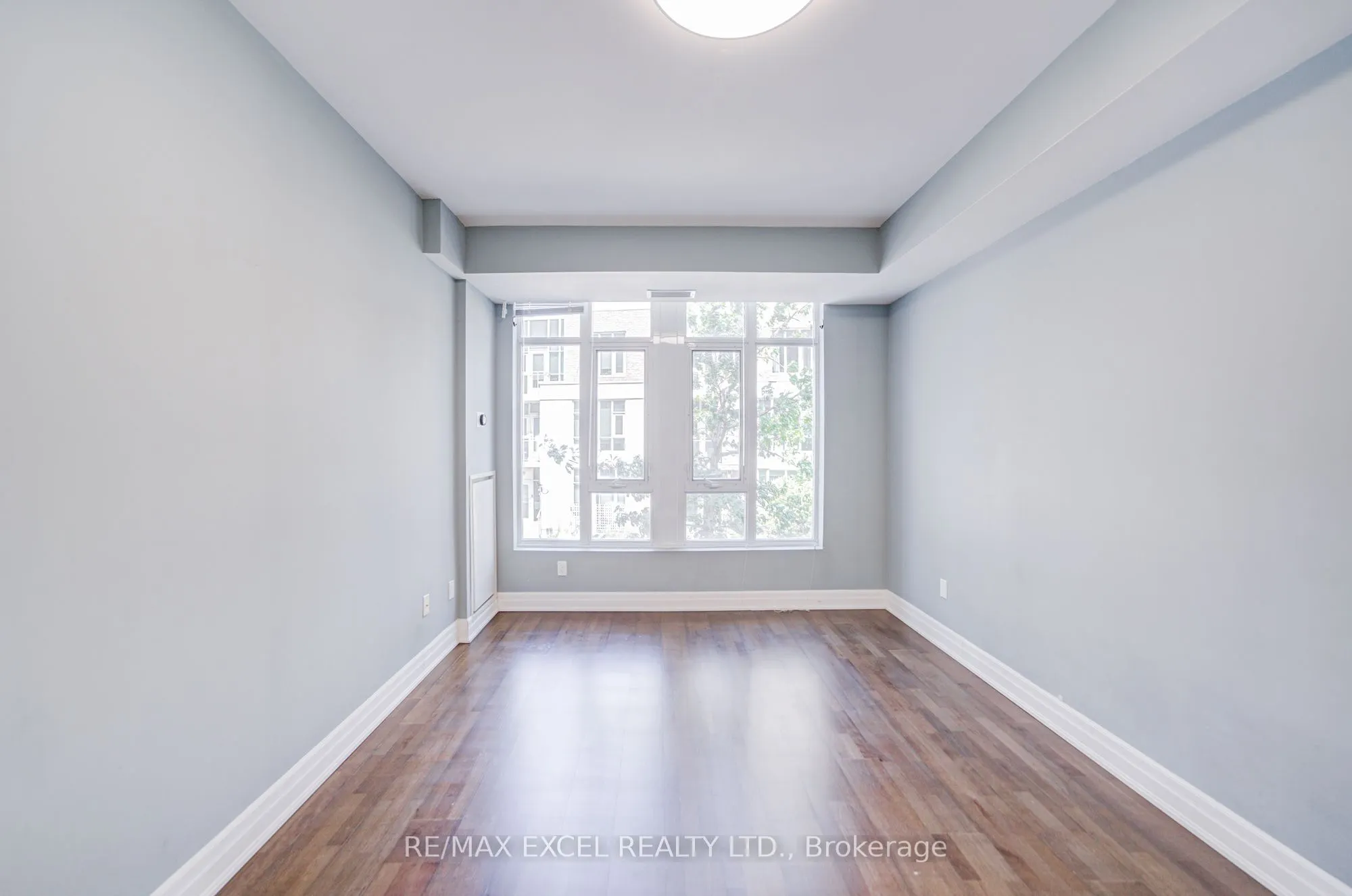 93 Sloping Sky Mews, #TH 1