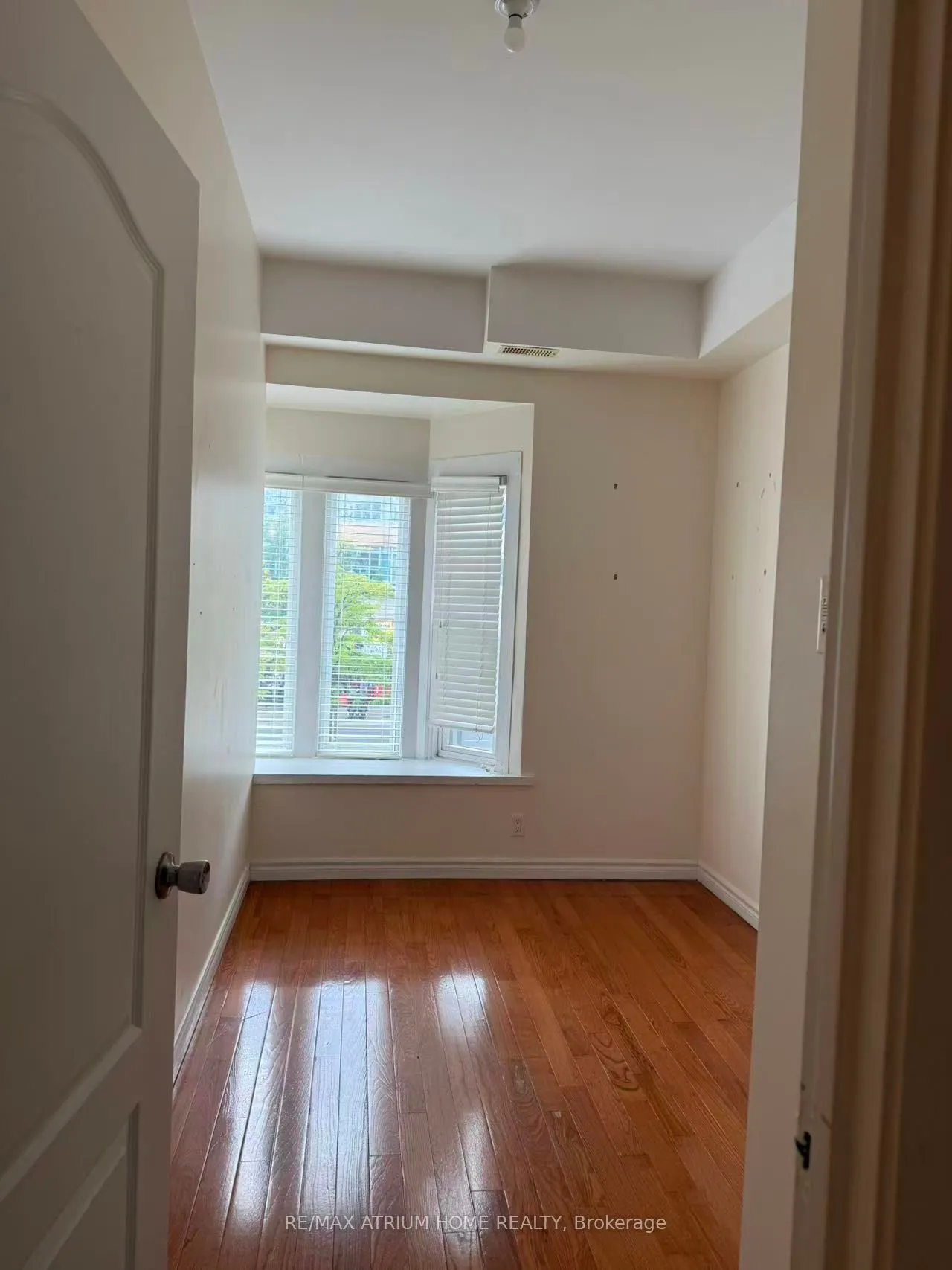 413 Spadina Avenue, #201
