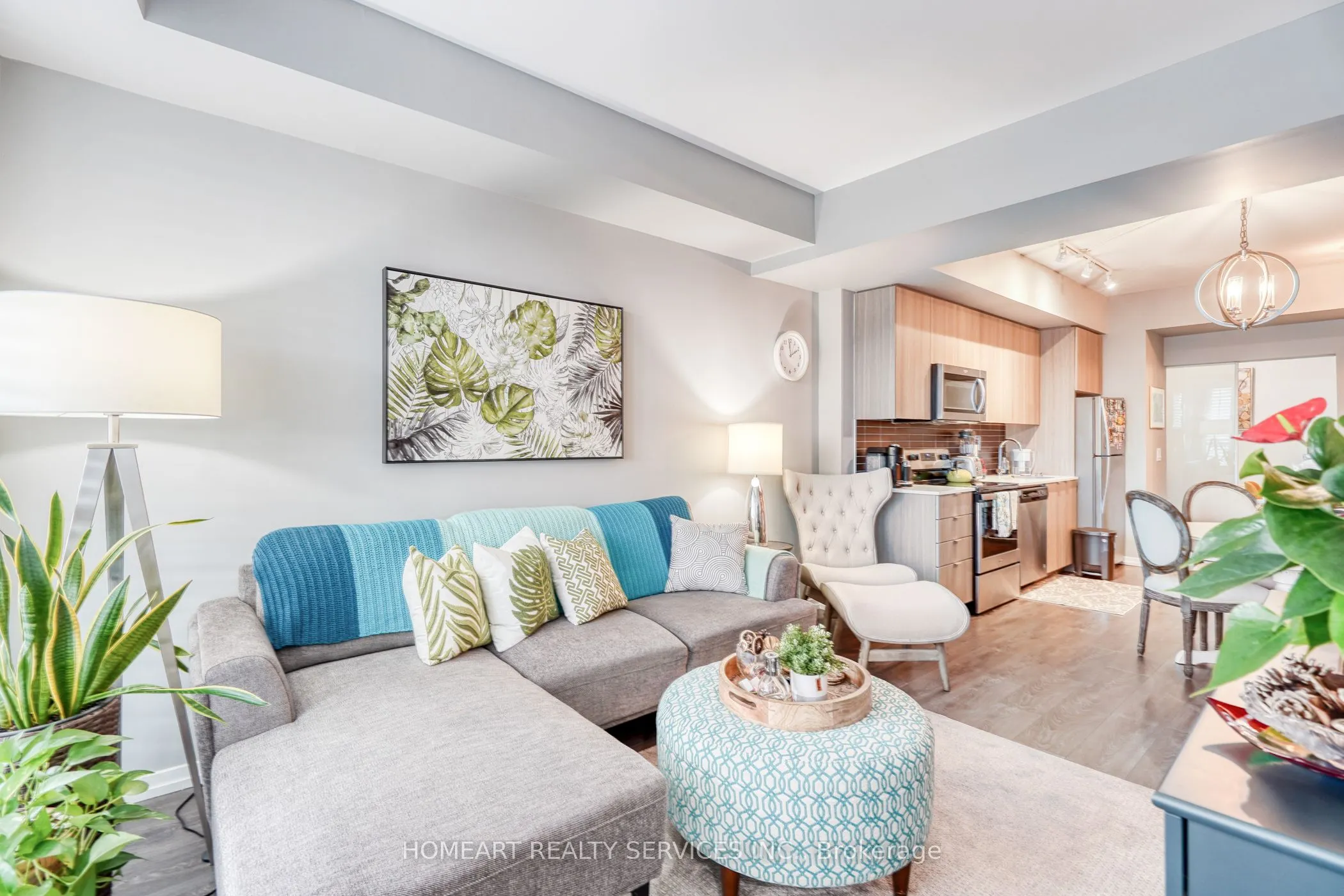 3237 Bayview Avenue N, #315