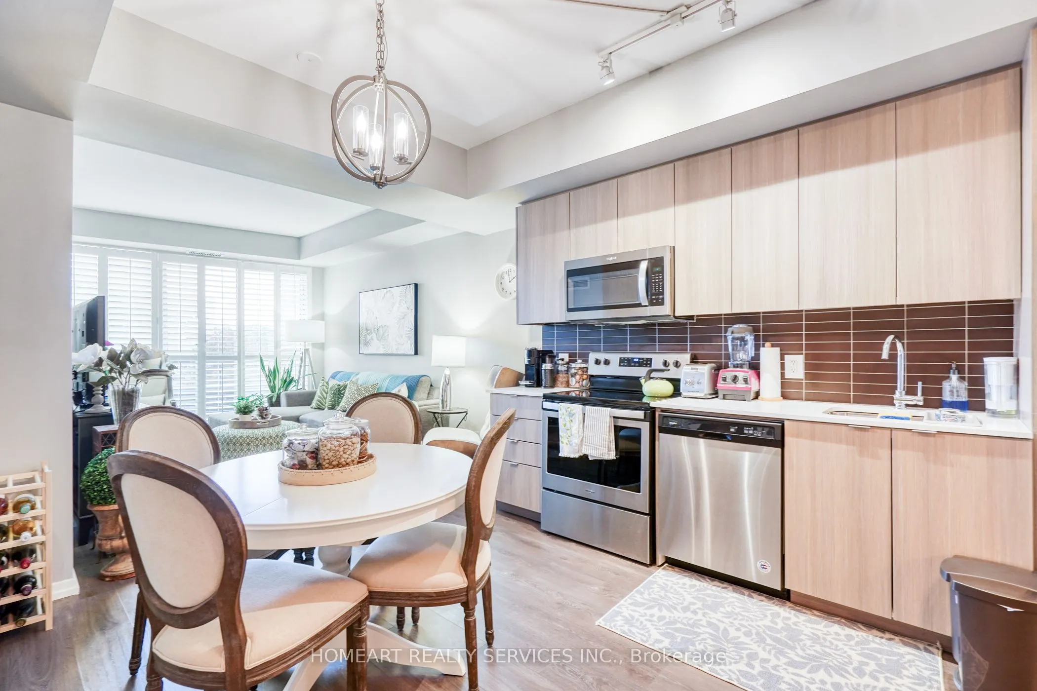 3237 Bayview Avenue N, #315