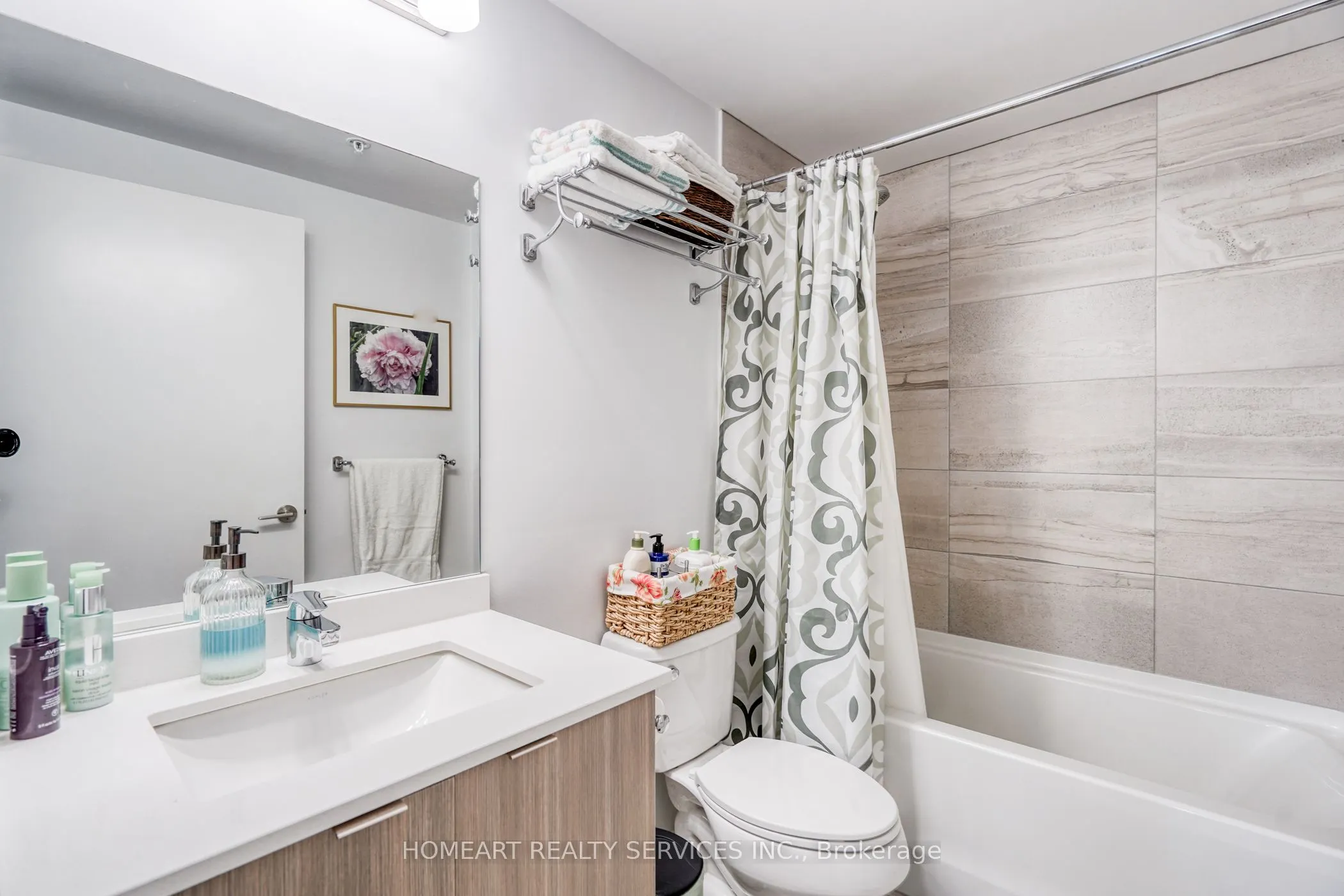 3237 Bayview Avenue N, #315
