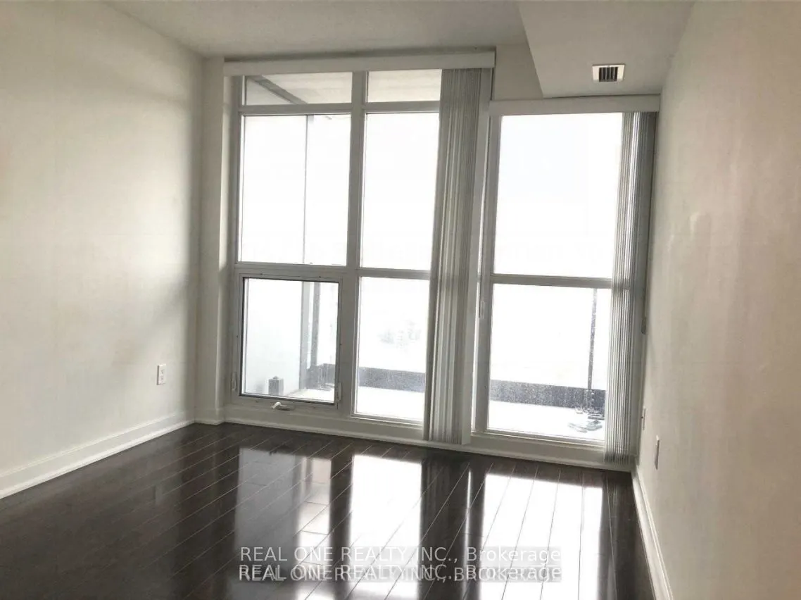 19 Singer Court, #1020