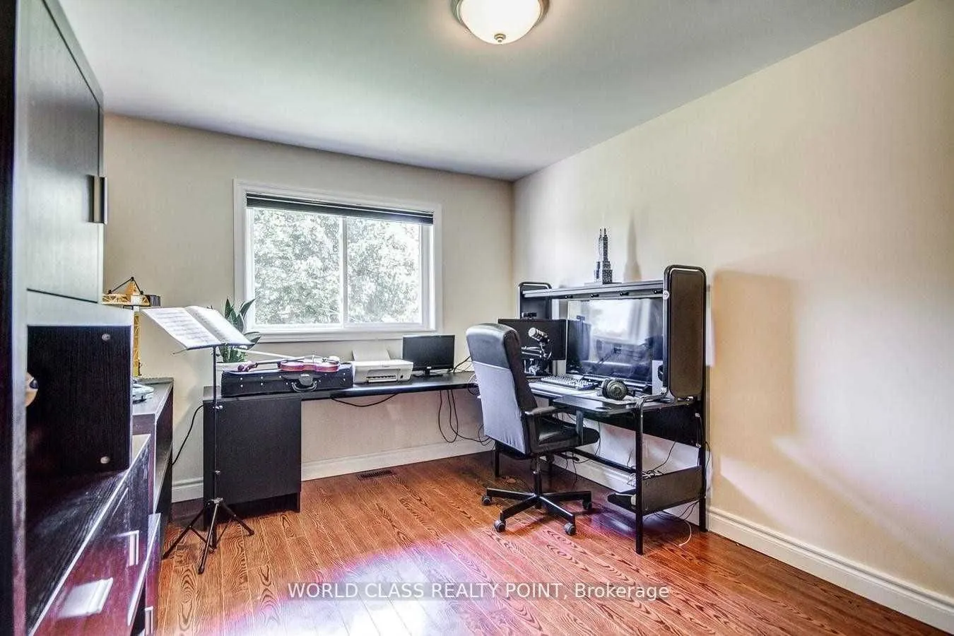 169 Edmonton Drive, #Main