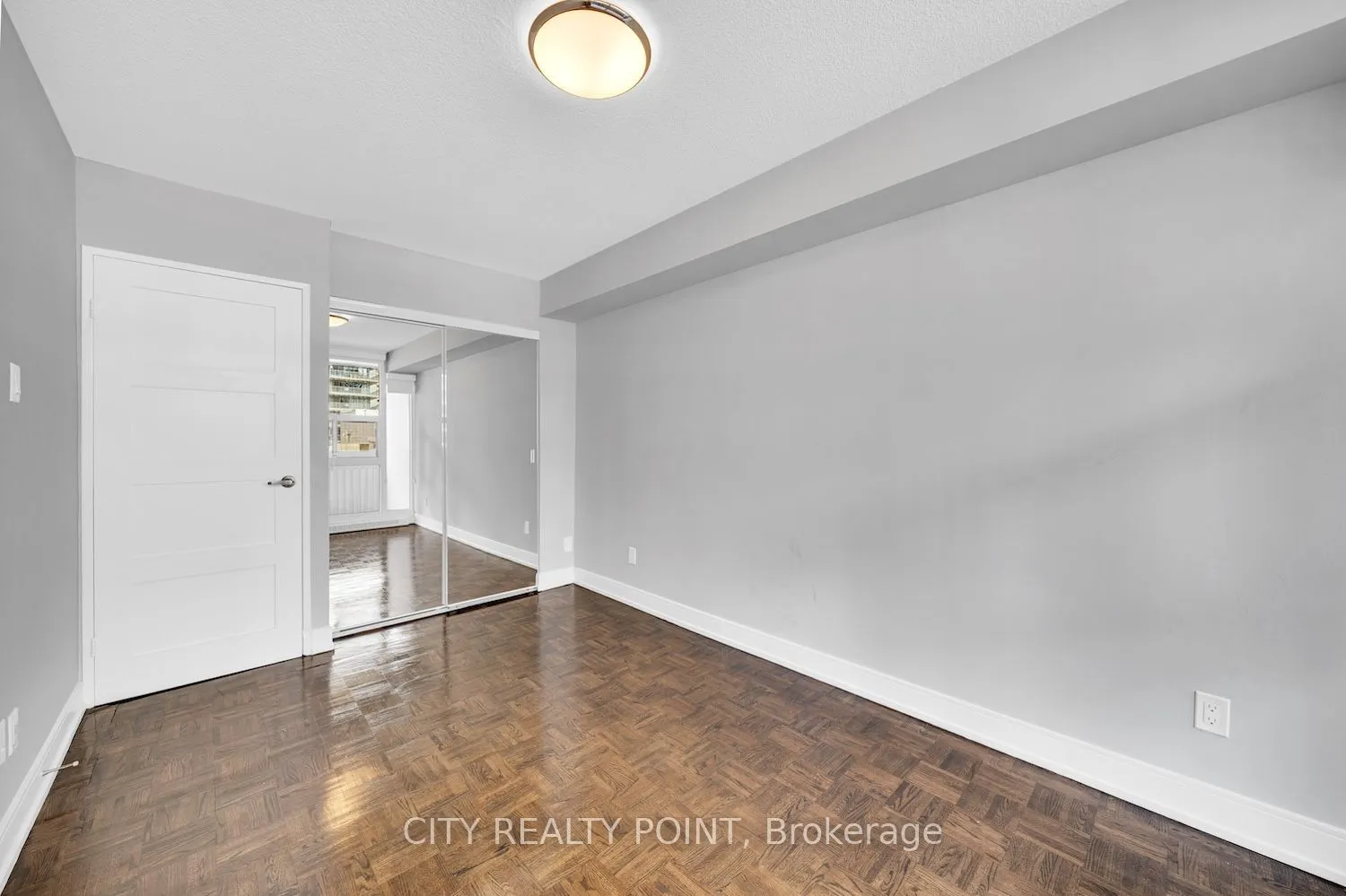 33 Isabella Street, #2108