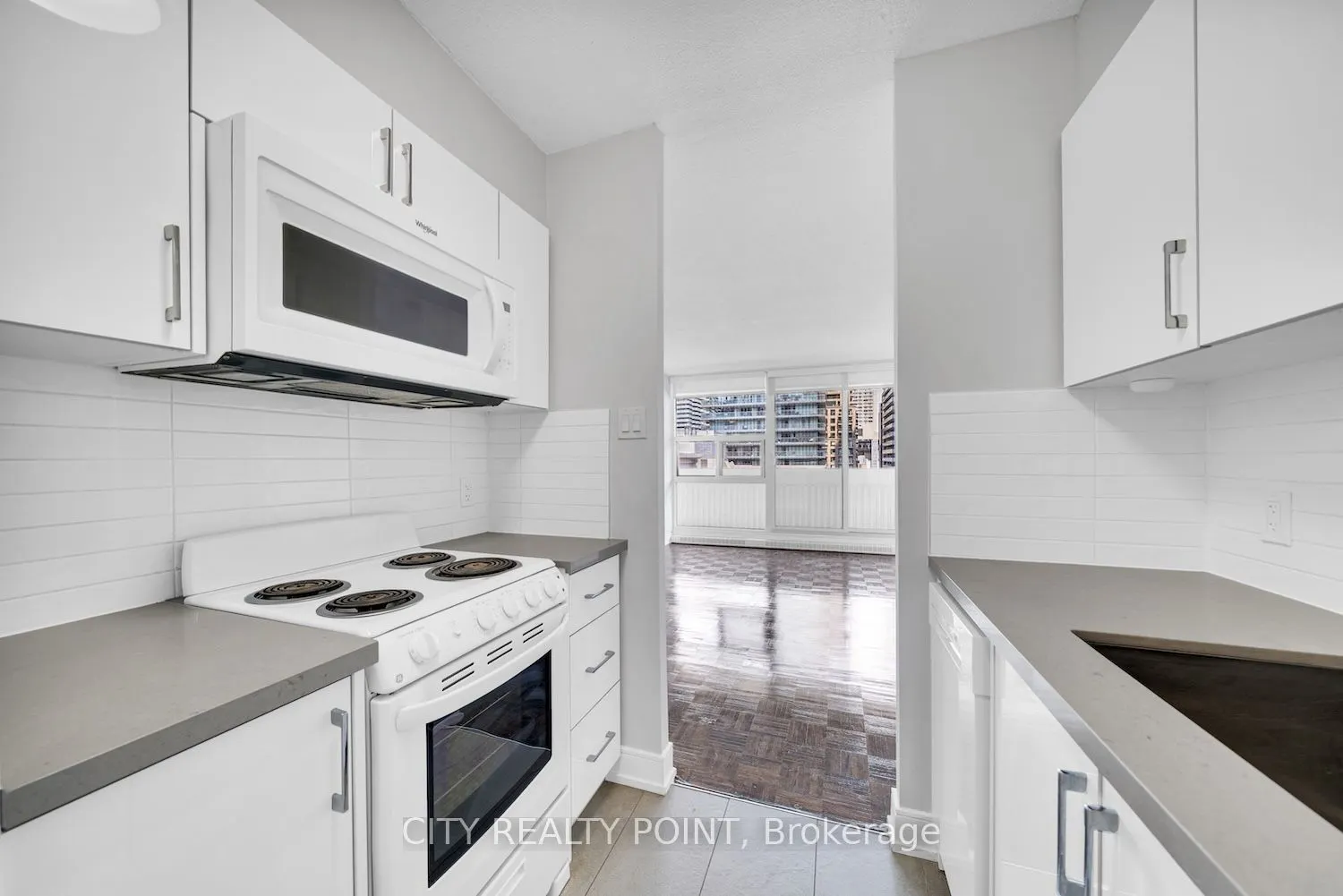33 Isabella Street, #2108