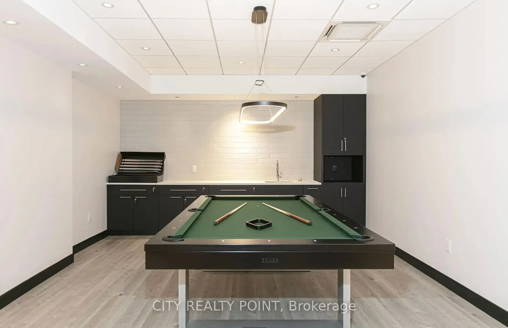 33 Isabella Street, #2513