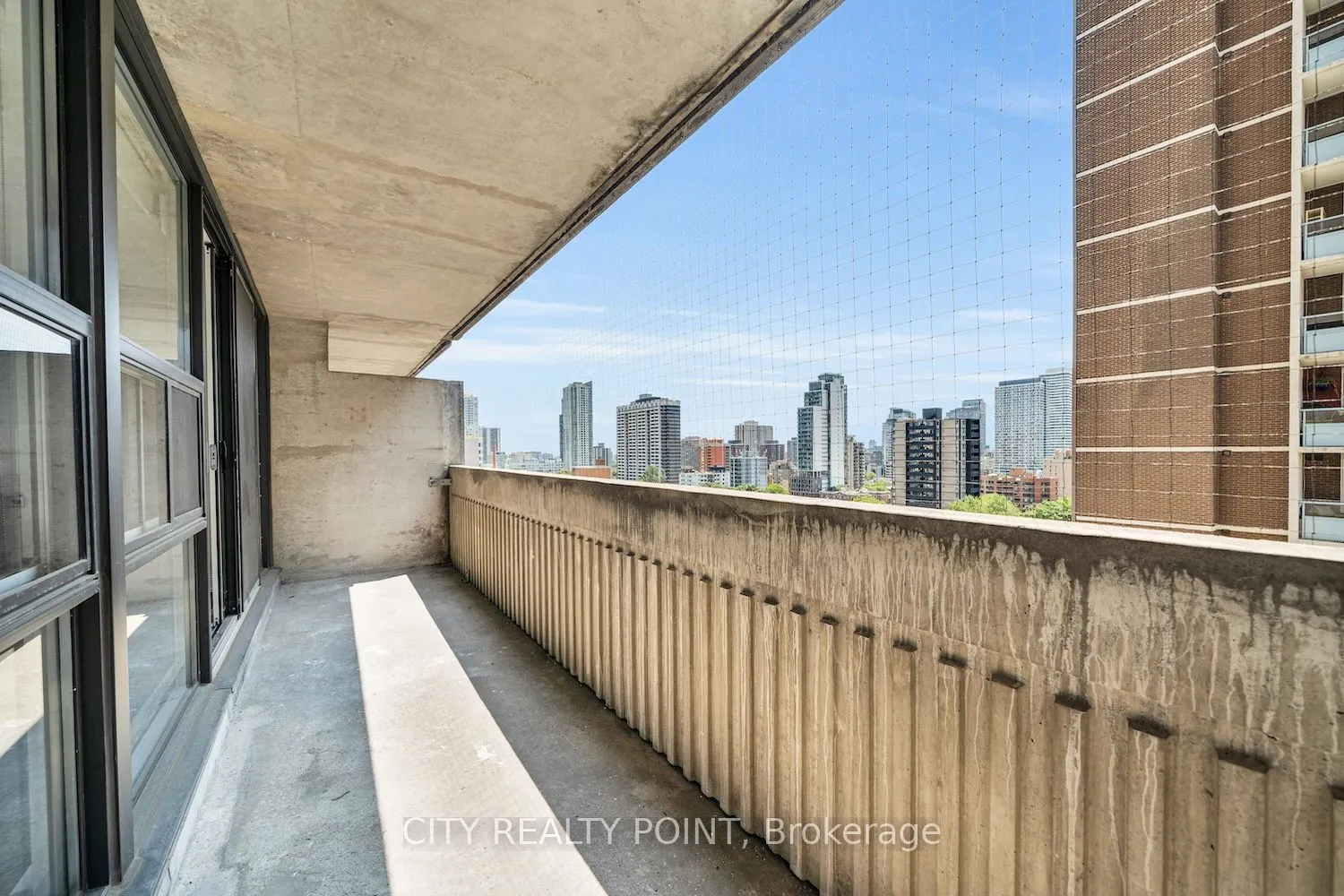 33 Isabella Street, #2715