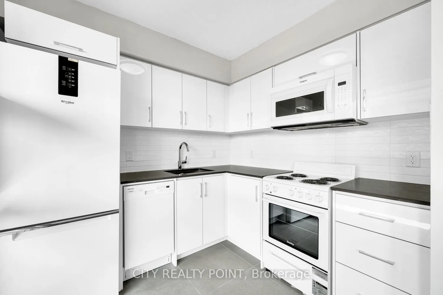 33 Isabella Street, #2715