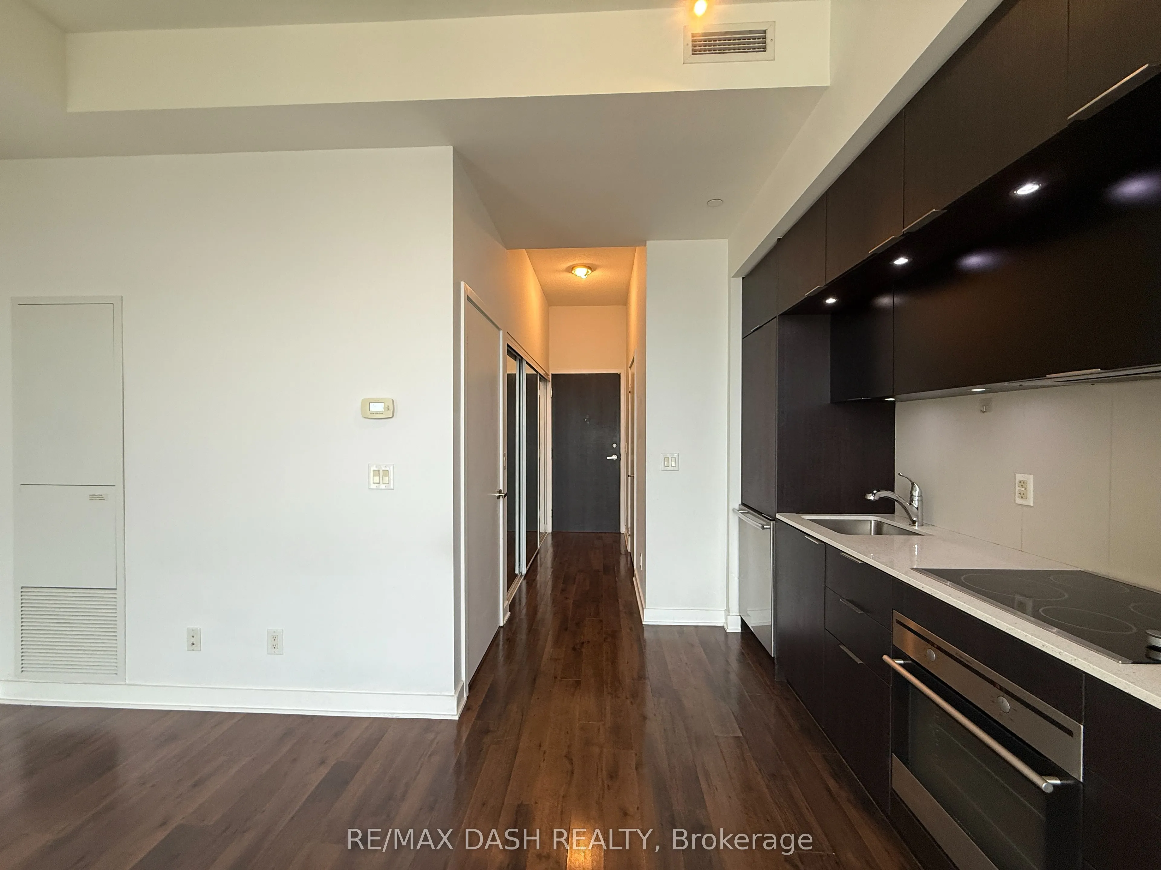 170 Sumach Street, #2411