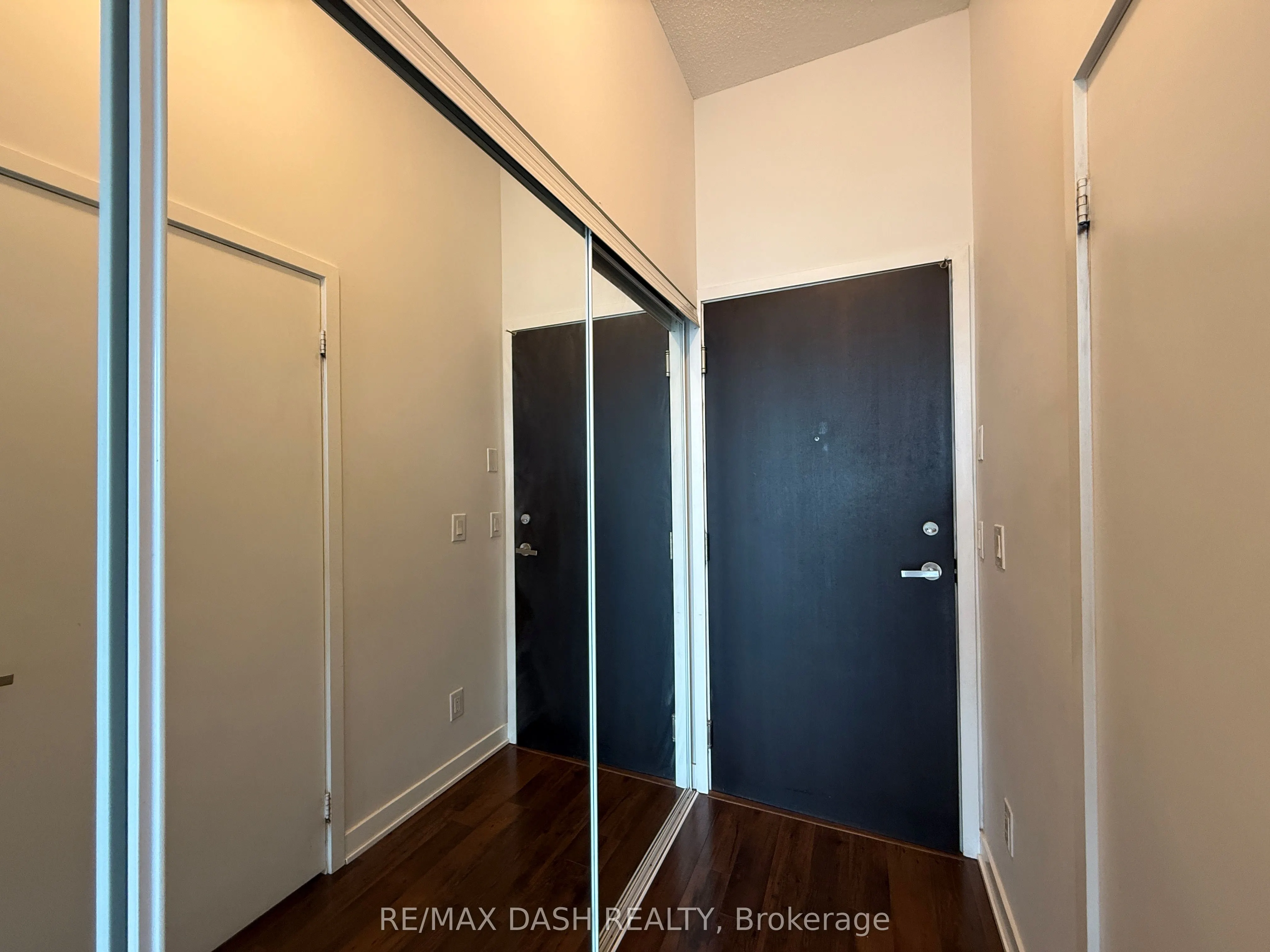 170 Sumach Street, #2411