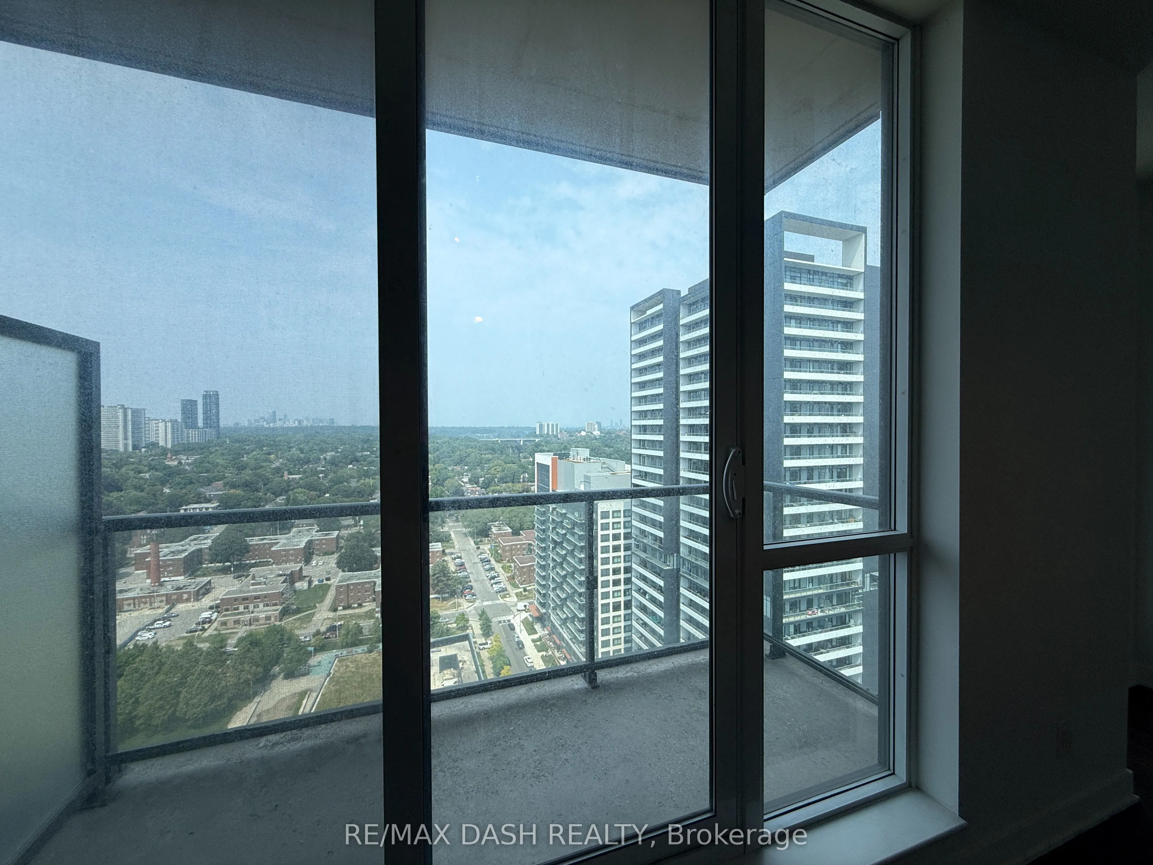 170 Sumach Street, #2411