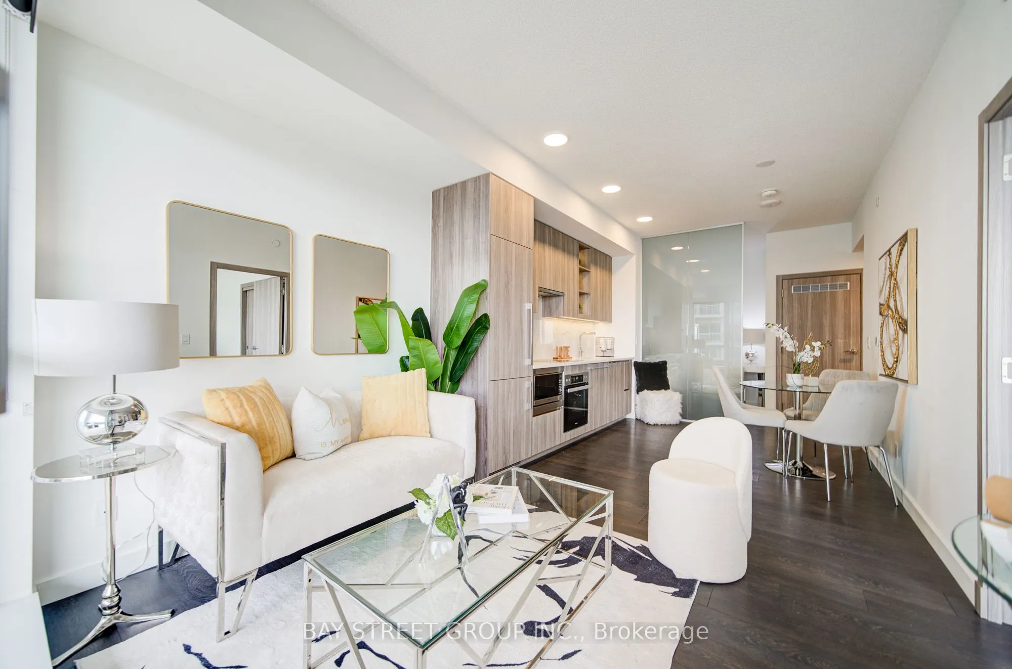 27 McMahon Drive, #1507