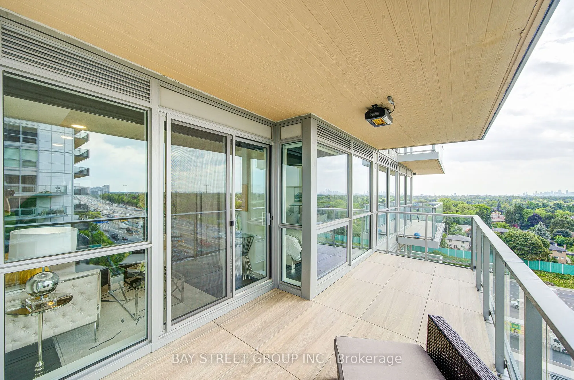 27 McMahon Drive, #1507