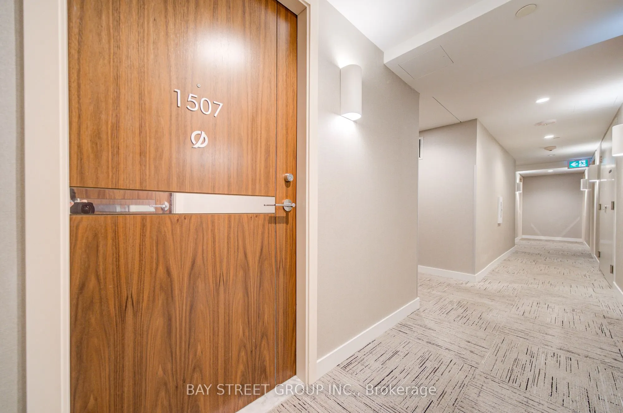 27 McMahon Drive, #1507