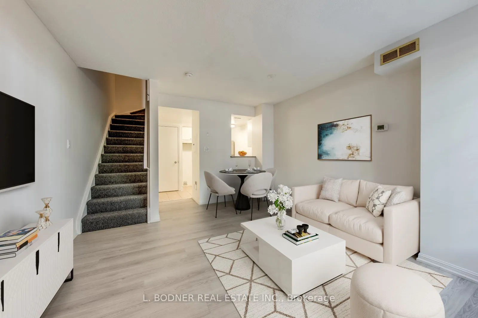 70 Douro Street, #116