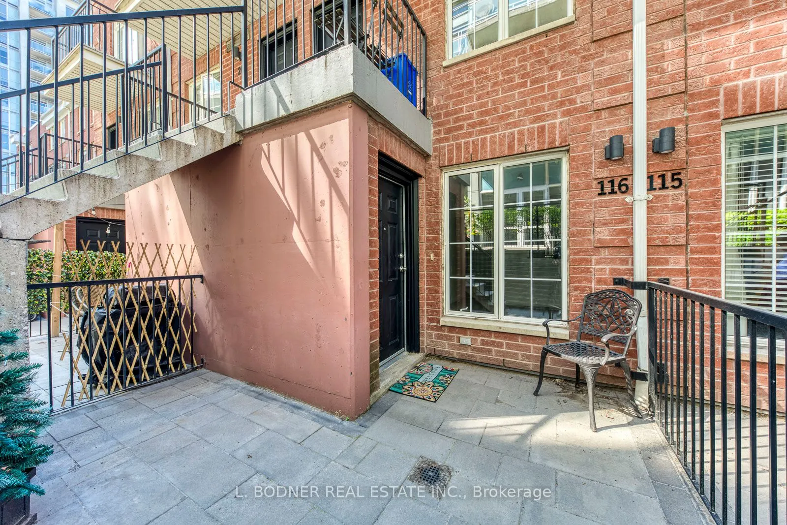 70 Douro Street, #116