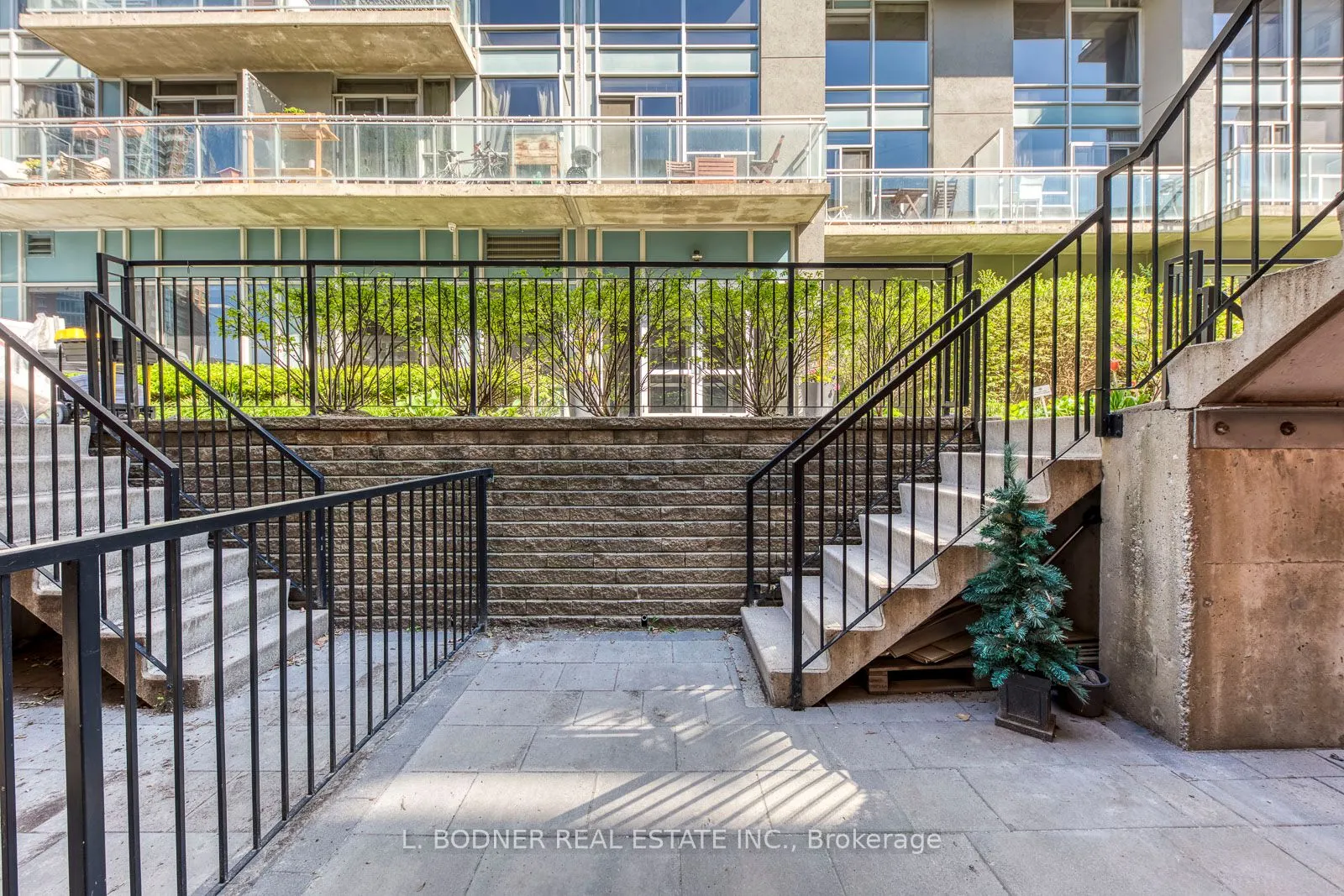 70 Douro Street, #116