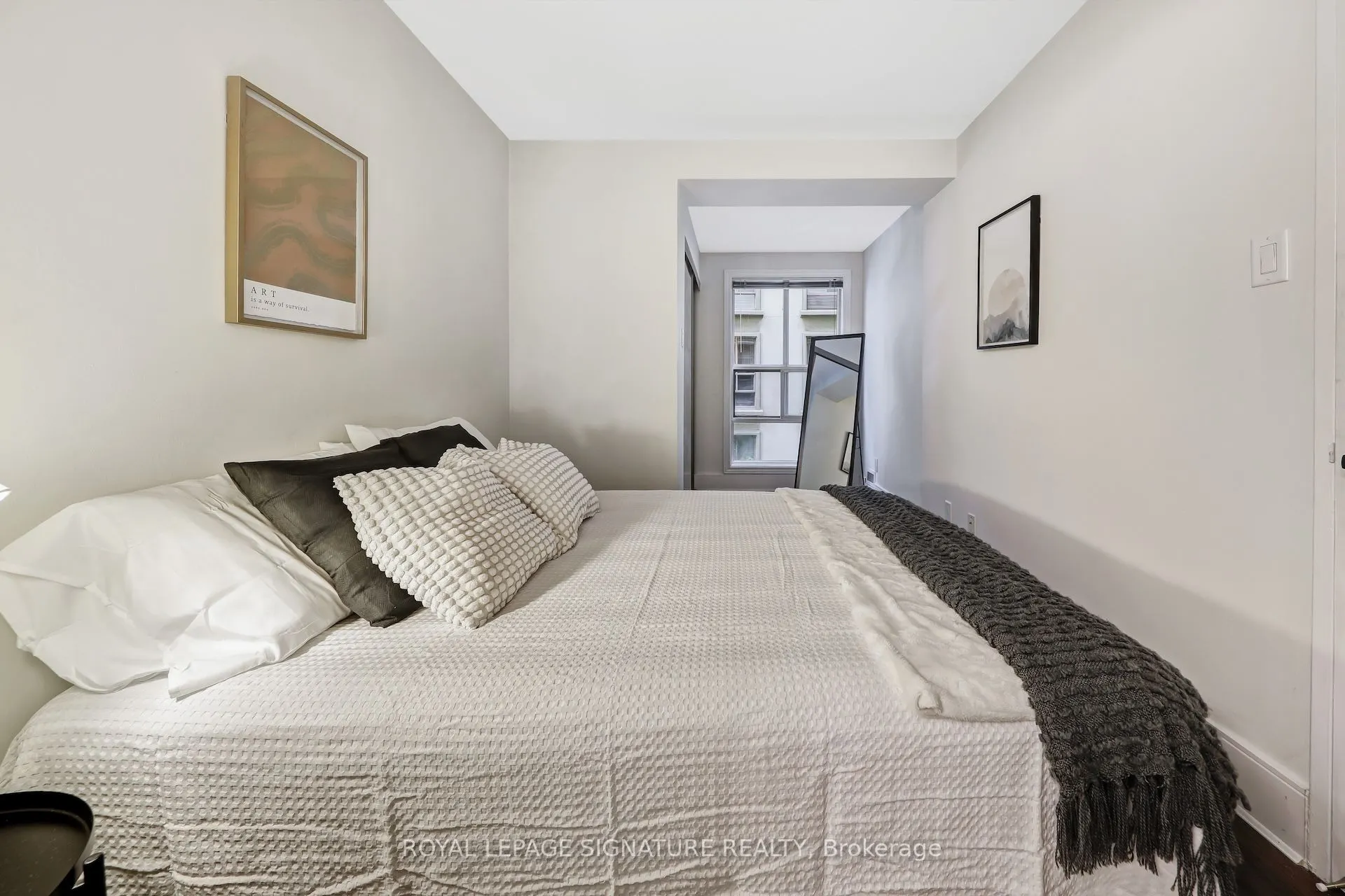 88 Charles Street E, #310