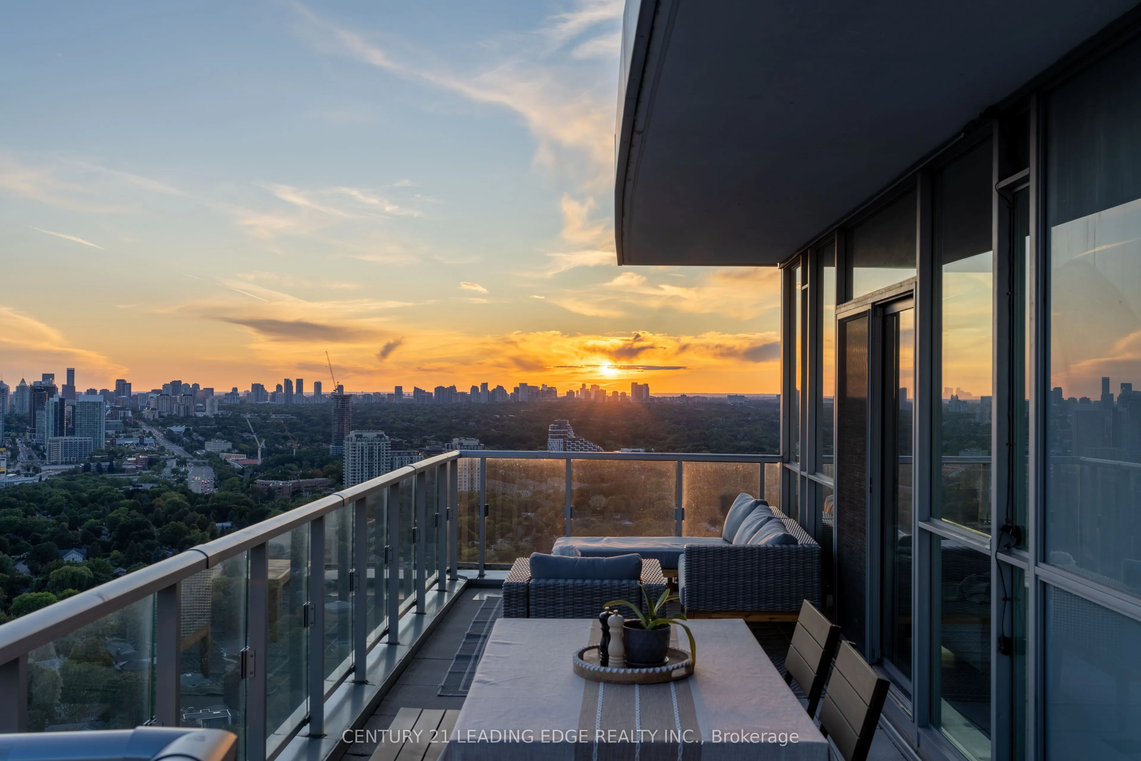 62 Forest Manor Road, #2305