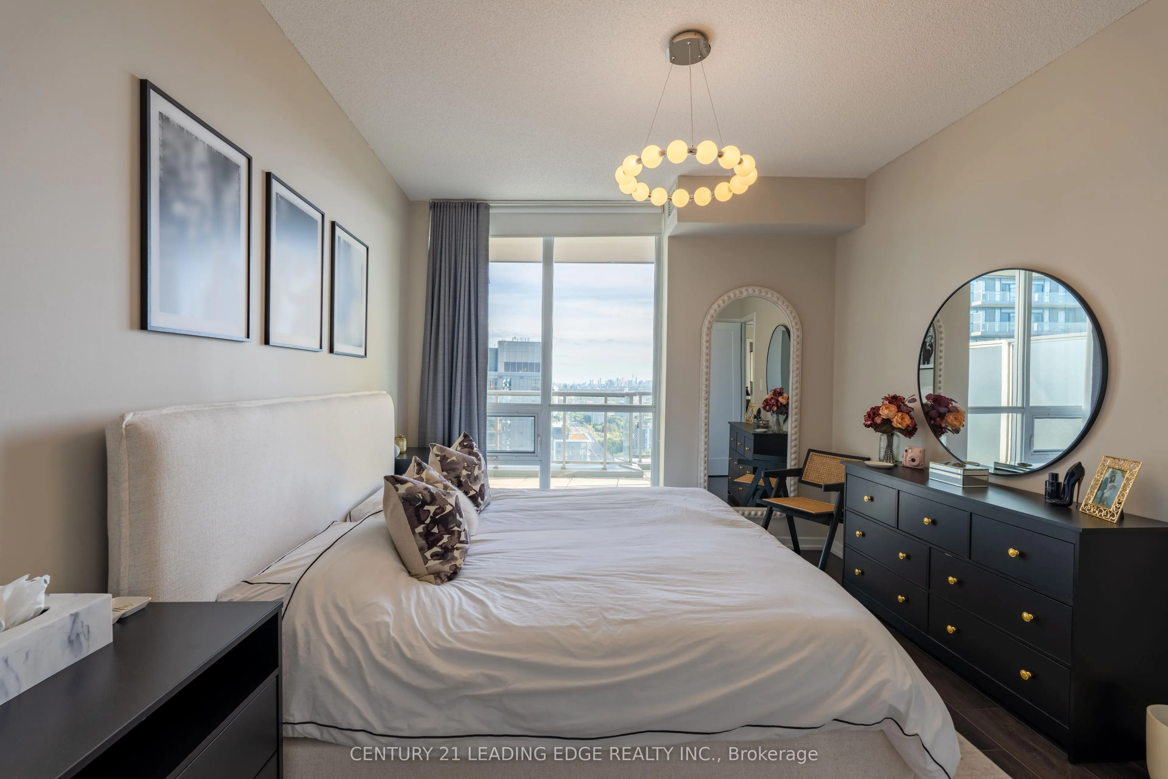 62 Forest Manor Road, #2305