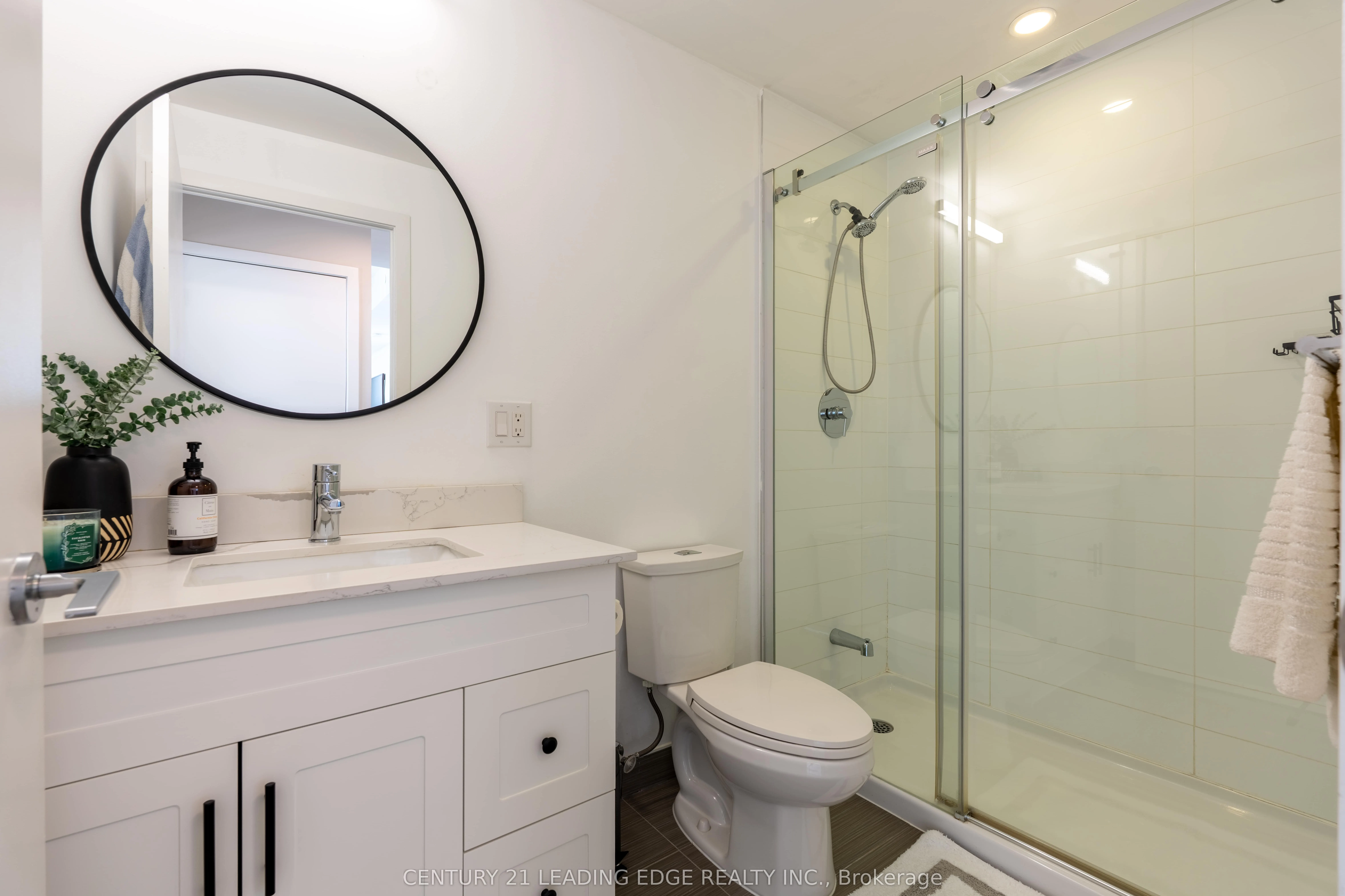 62 Forest Manor Road, #2305