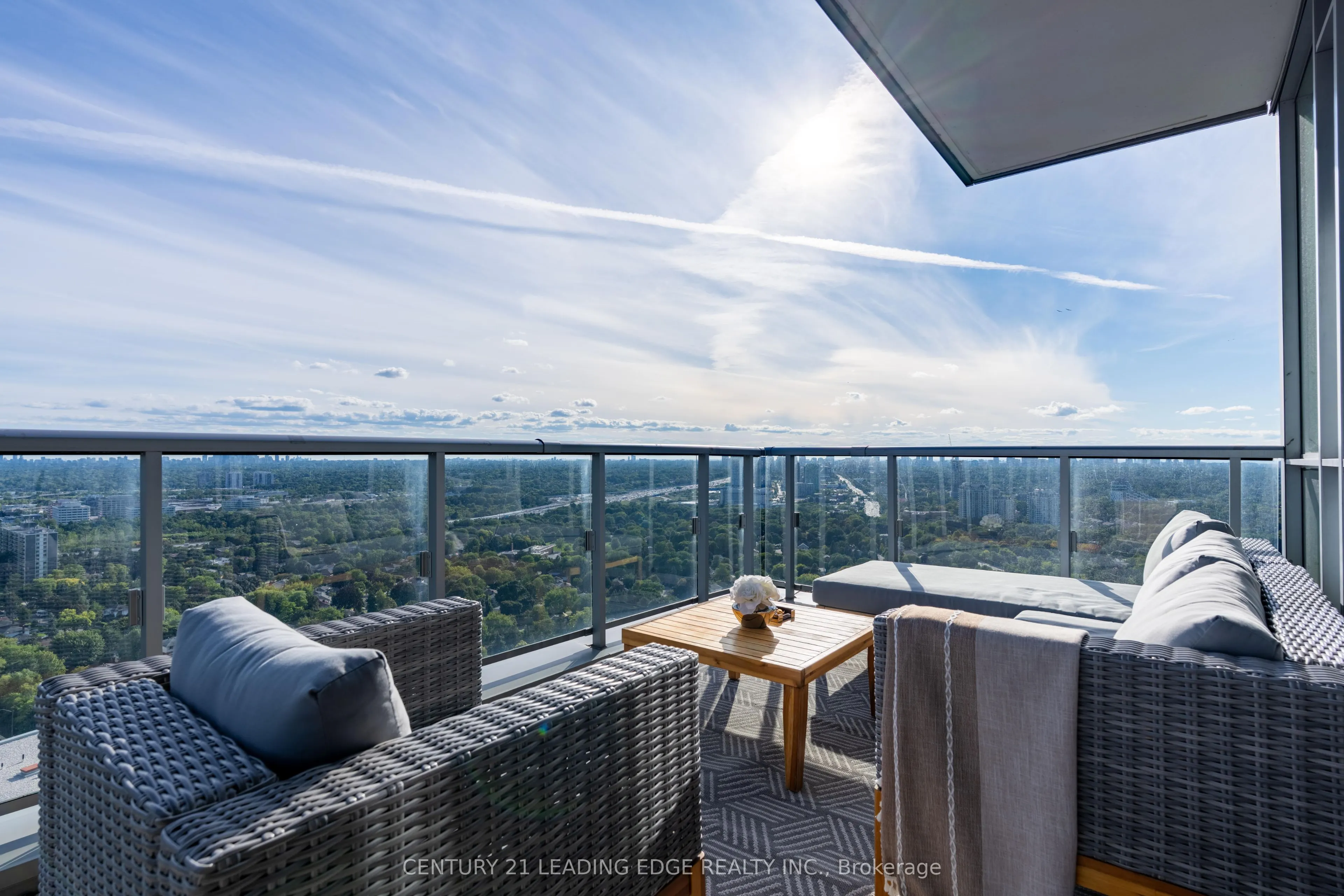 62 Forest Manor Road, #2305