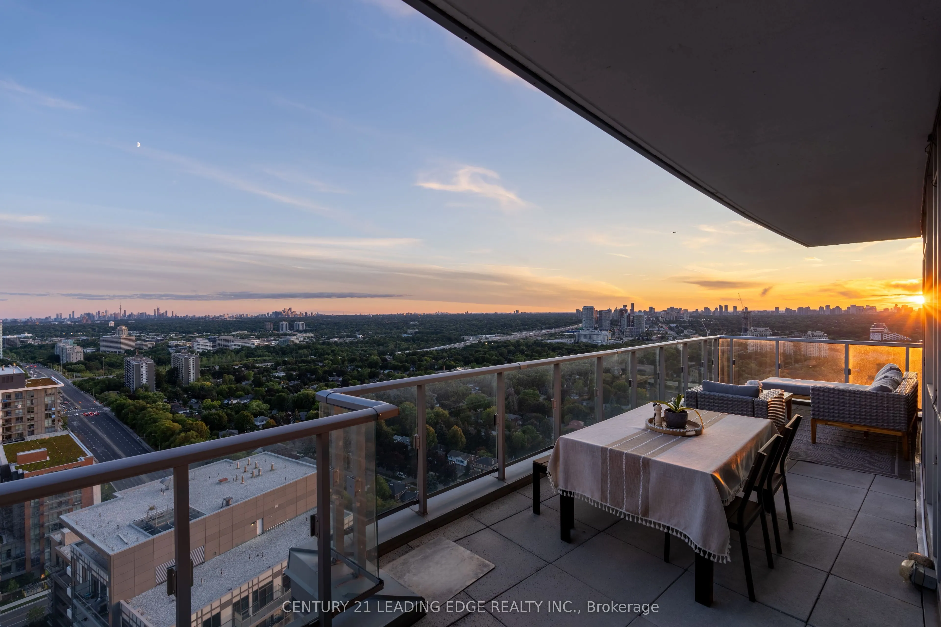 62 Forest Manor Road, #2305