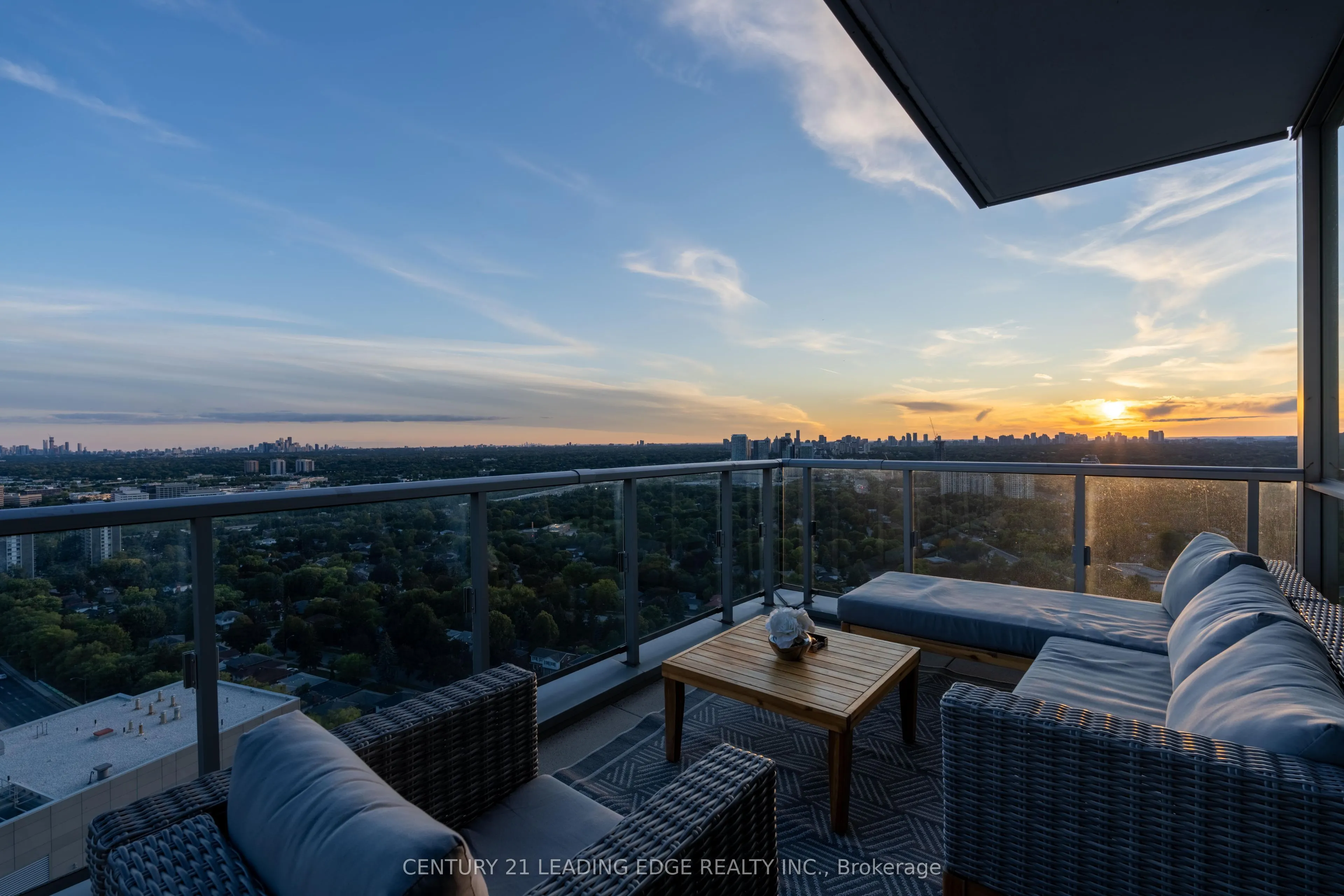 62 Forest Manor Road, #2305