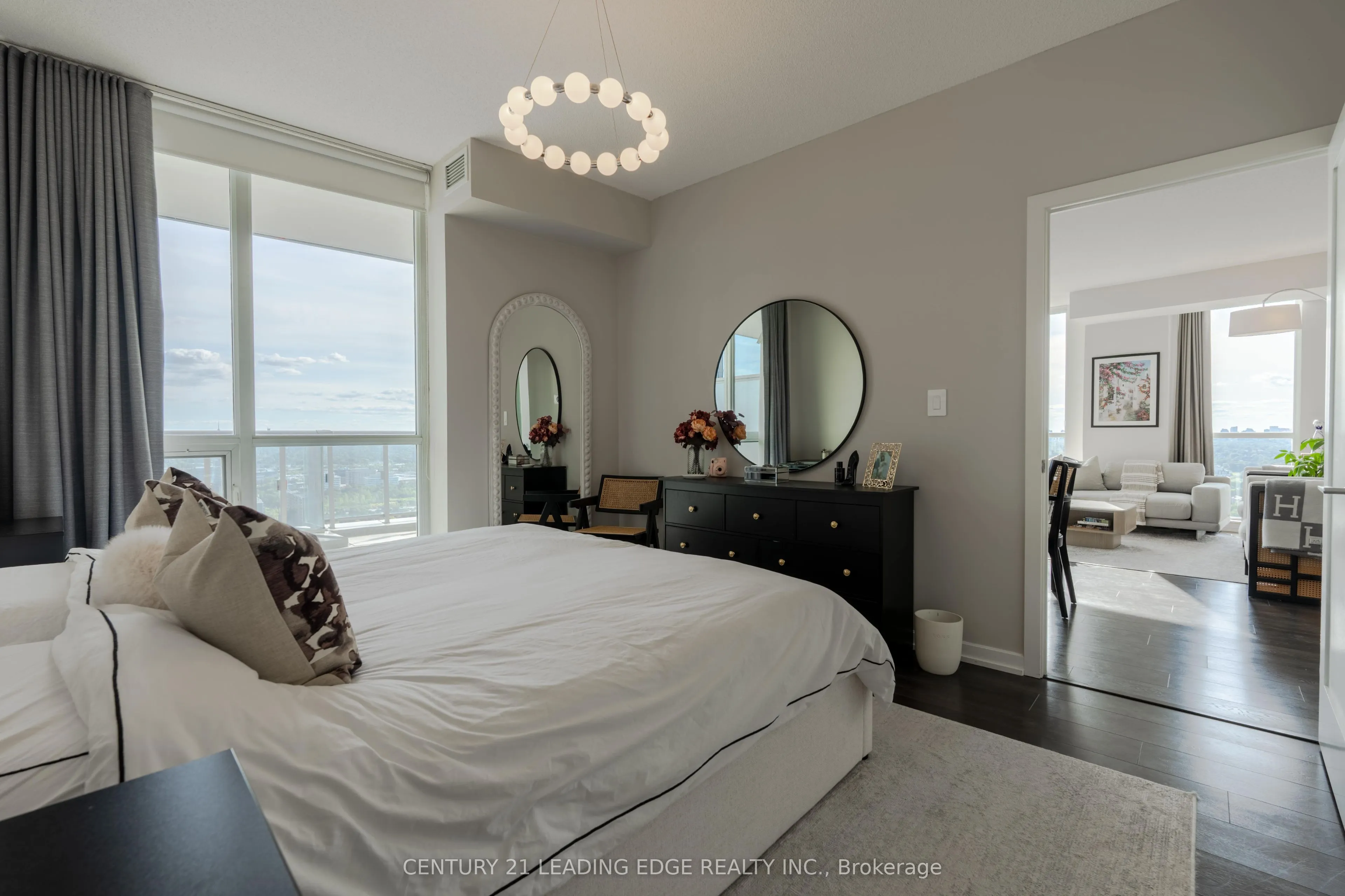 62 Forest Manor Road, #2305