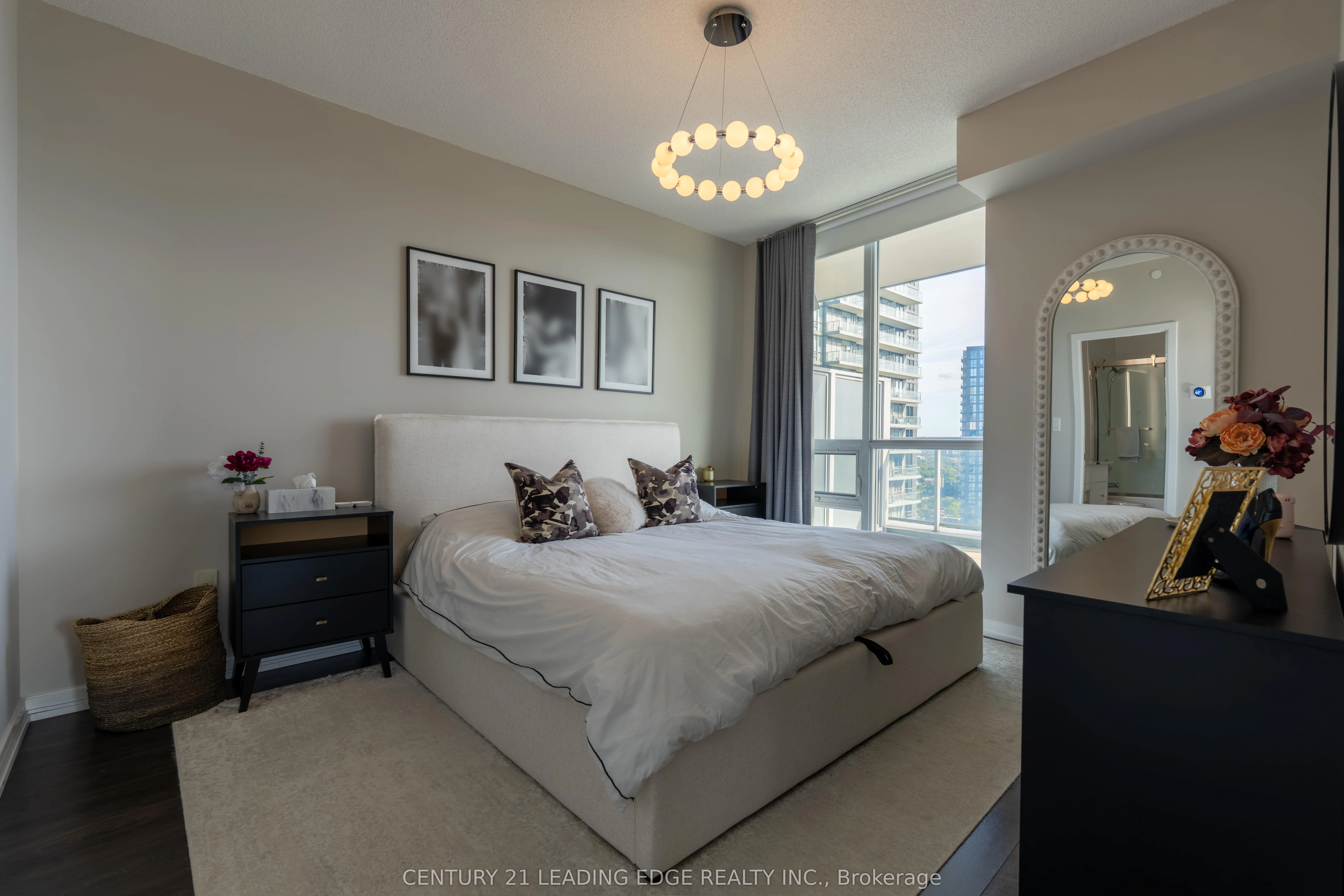 62 Forest Manor Road, #2305