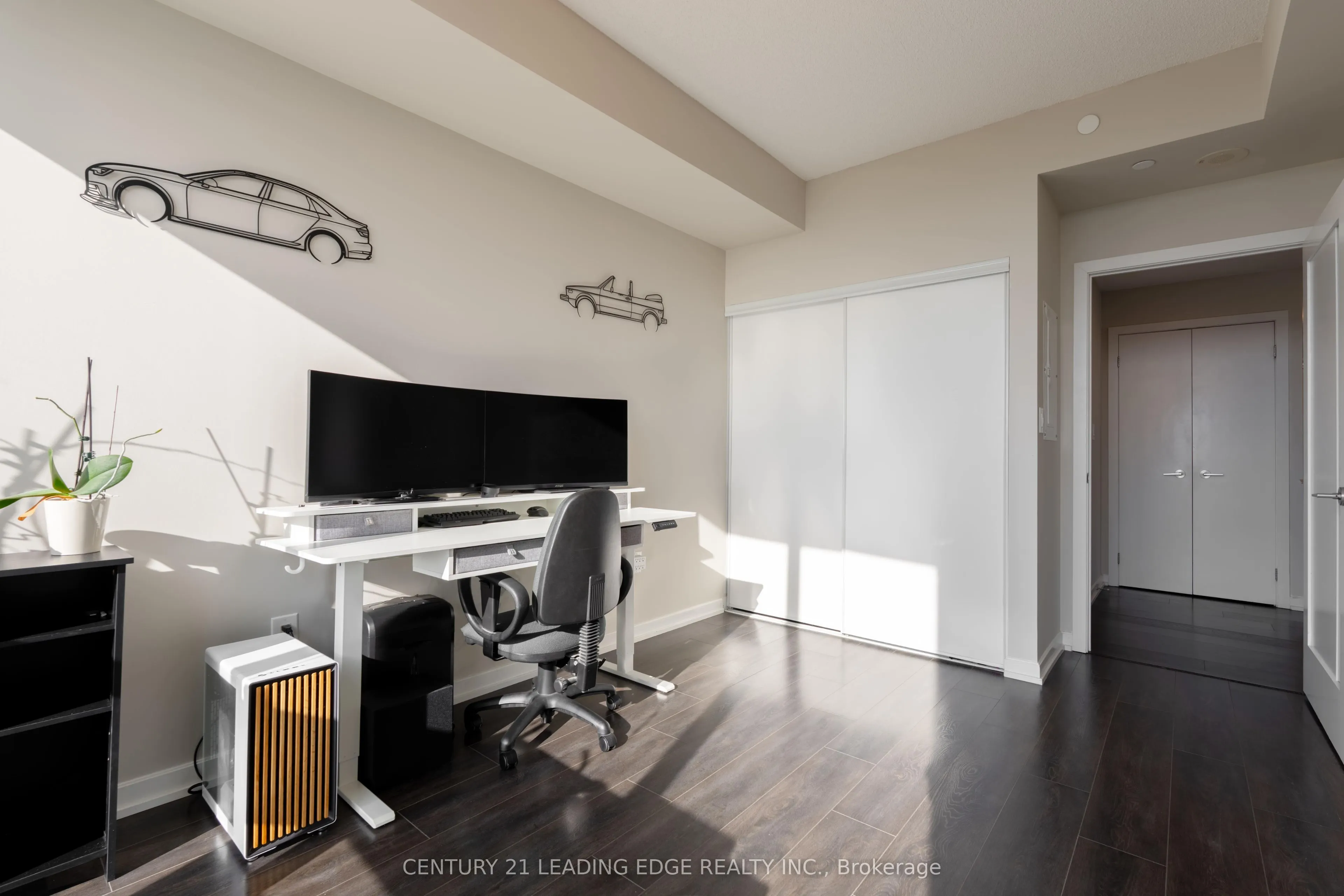 62 Forest Manor Road, #2305