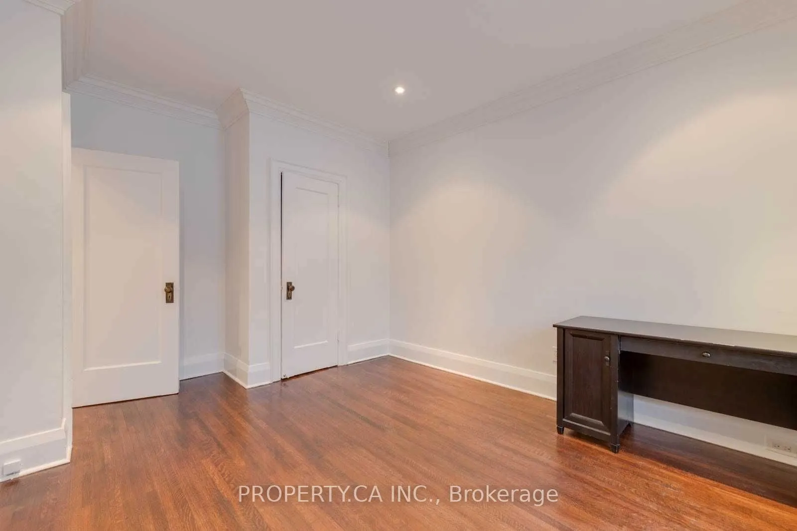 460 Oriole Parkway, #Main