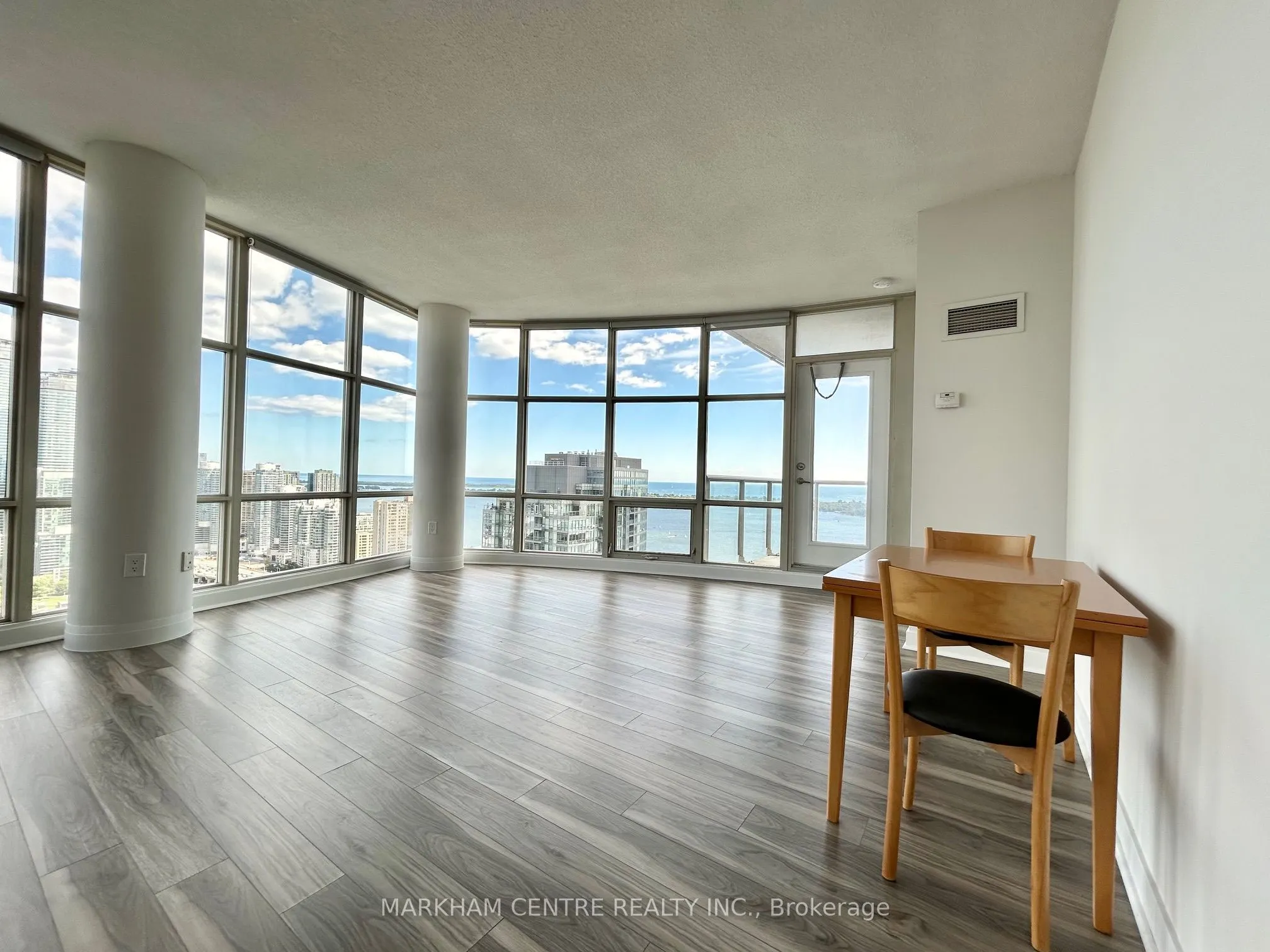 10 Navy Wharf Court, #4307