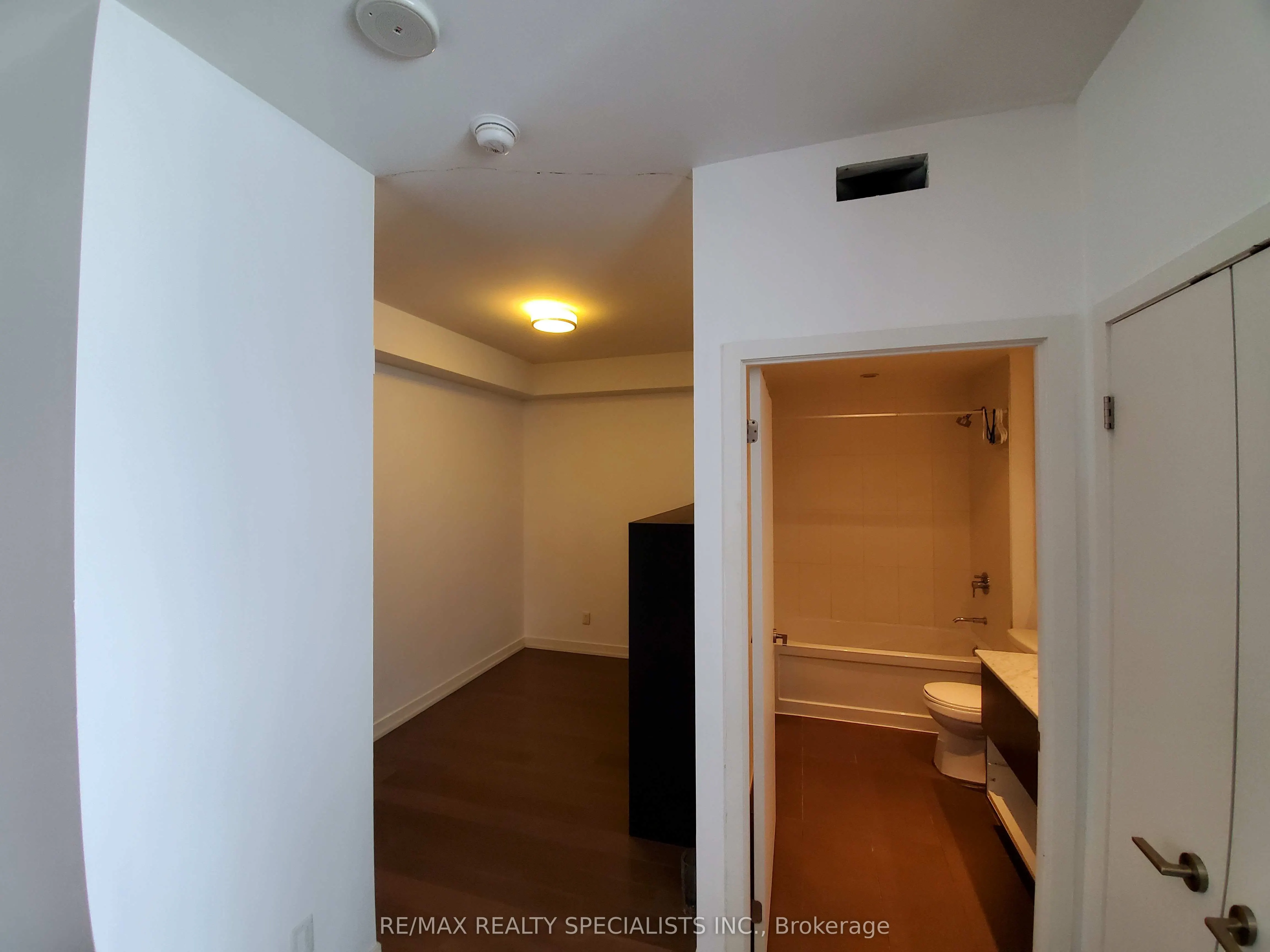 170 Fort York Boulevard, #1901