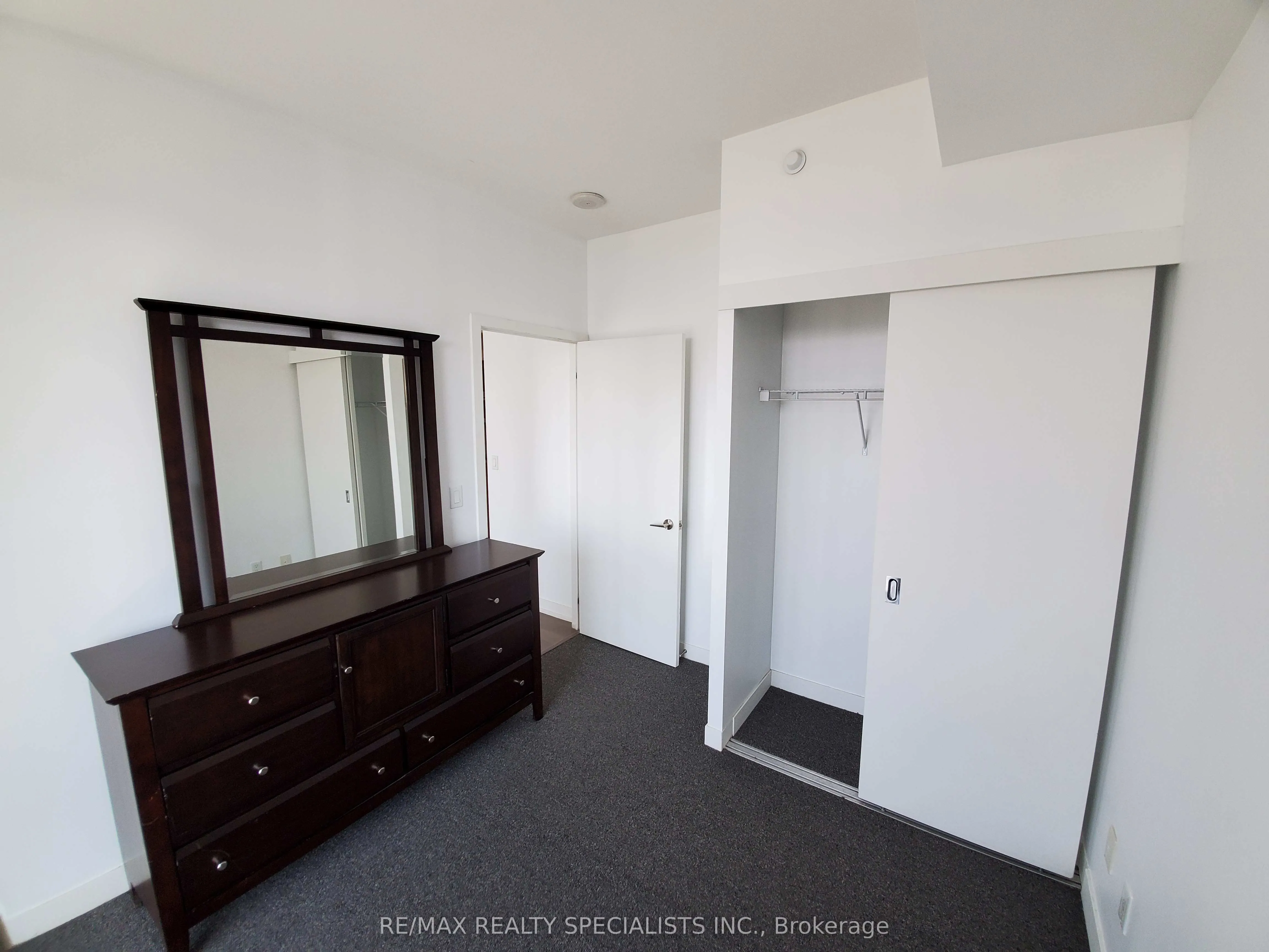 170 Fort York Boulevard, #1901
